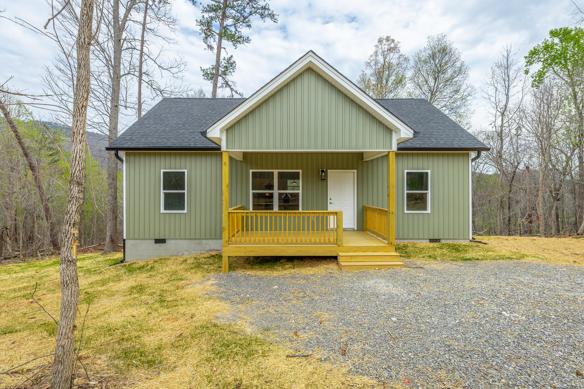 141 Pineway Circle