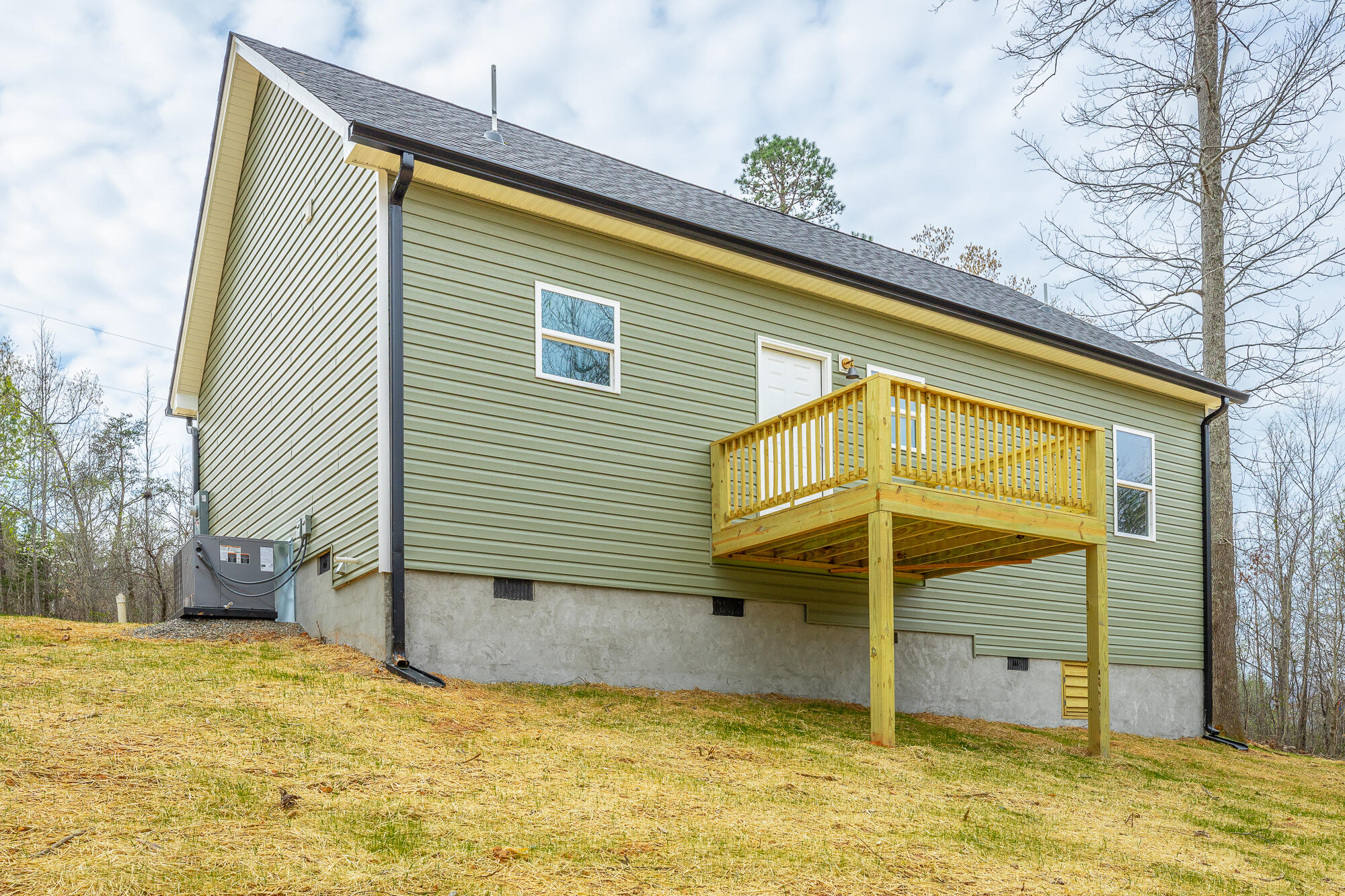 141 Pineway Circle