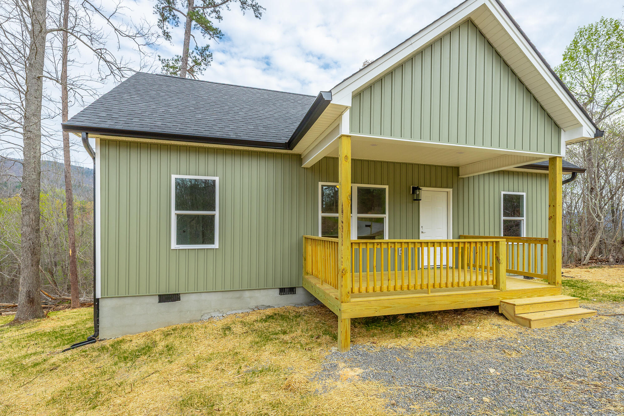 141 Pineway Circle