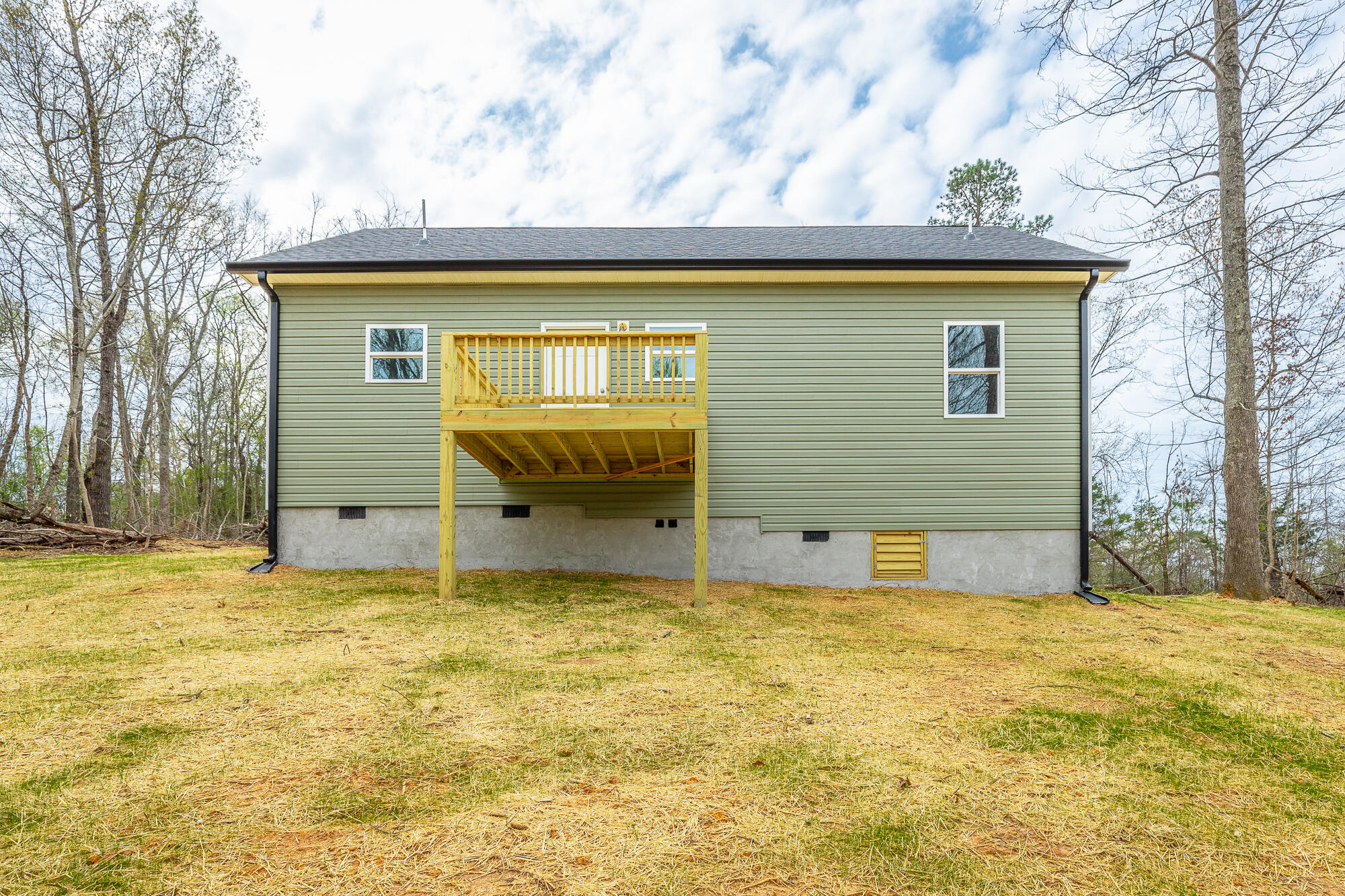 141 Pineway Circle