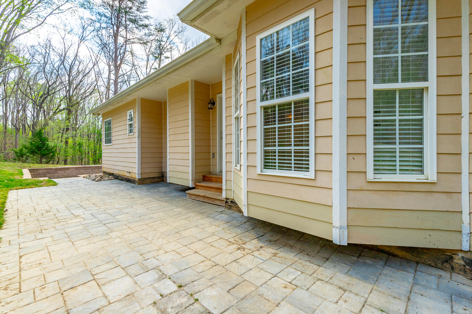 9768 Caseview Drive