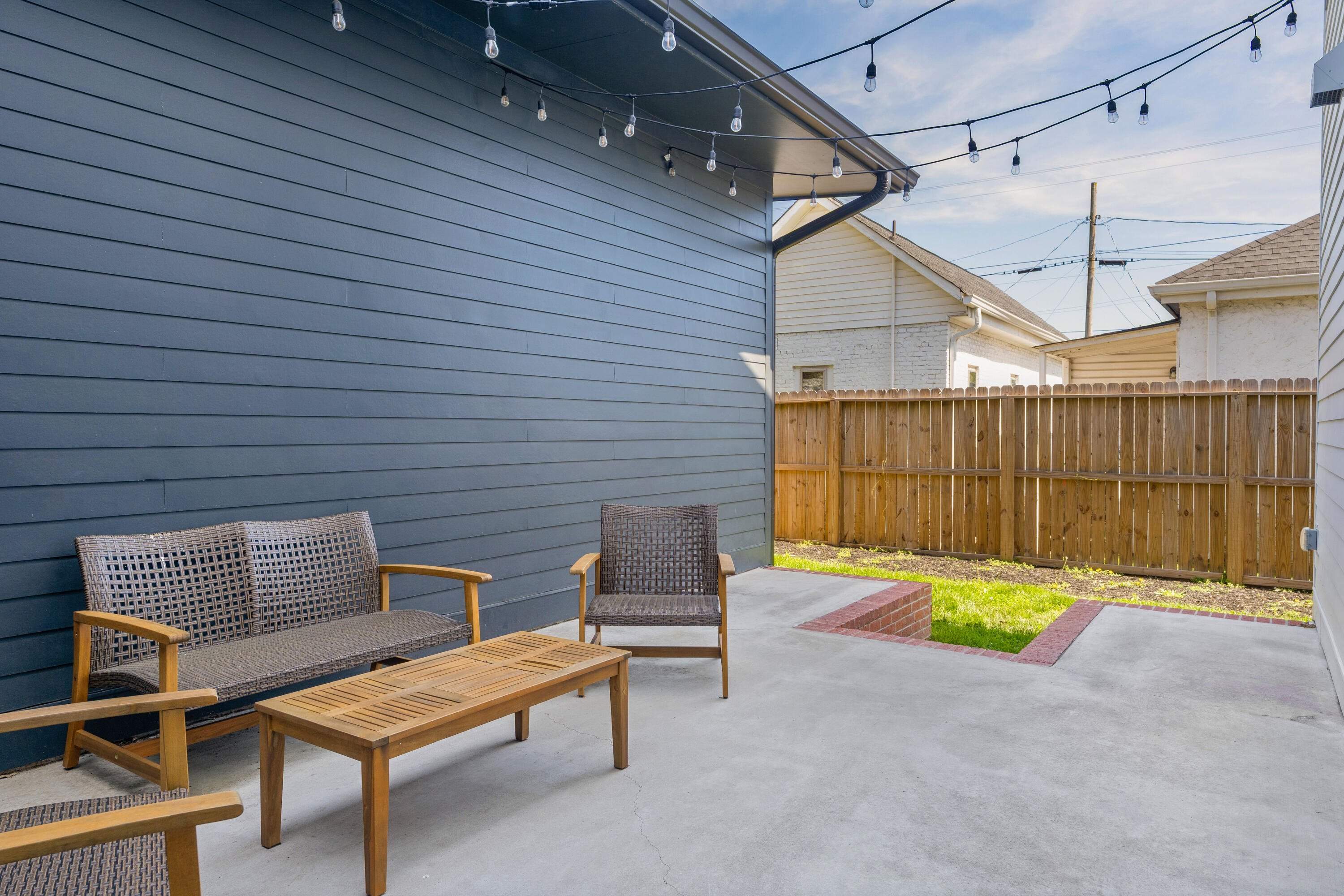 1137 Pierce Avenue