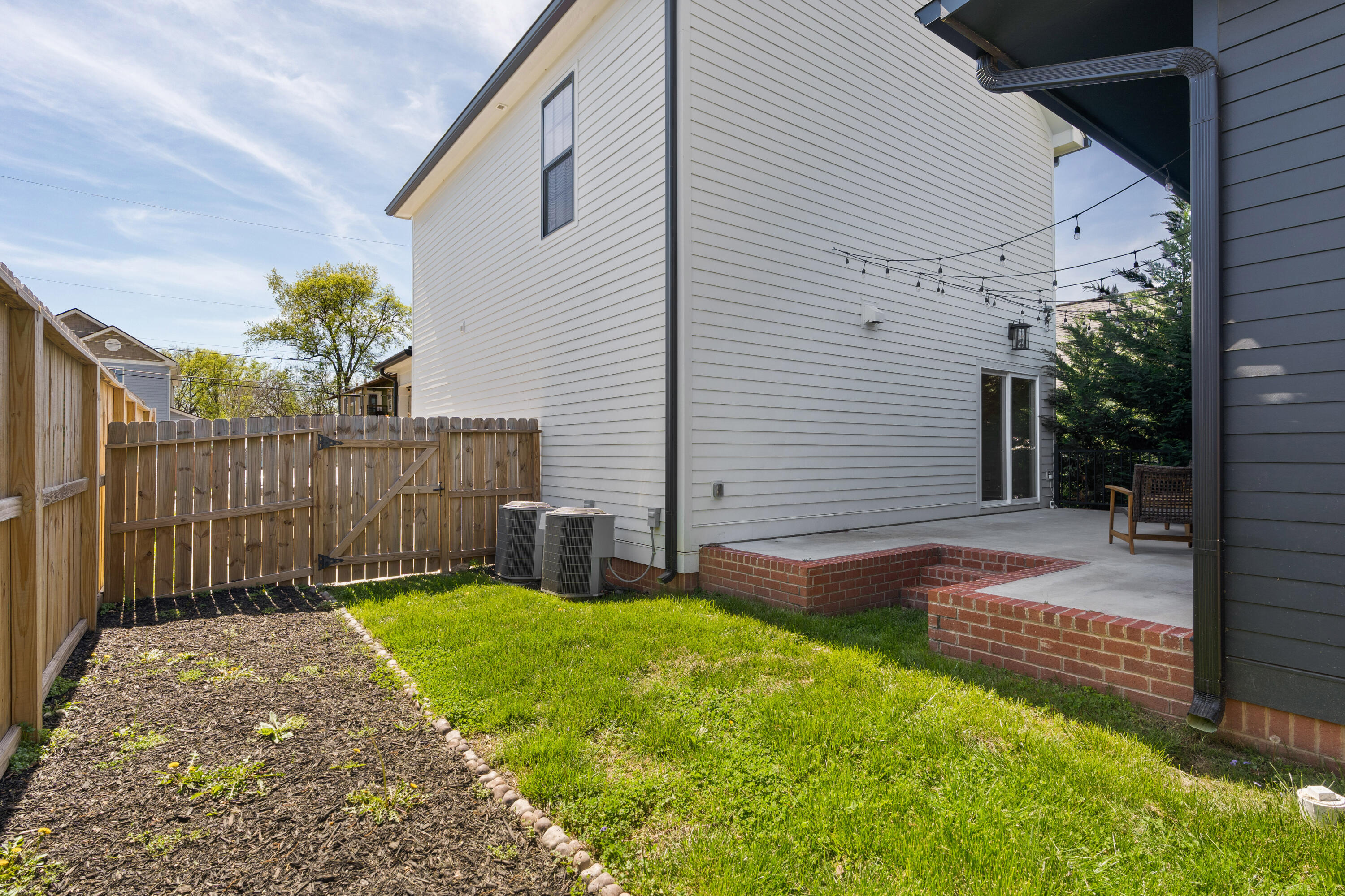 1137 Pierce Avenue