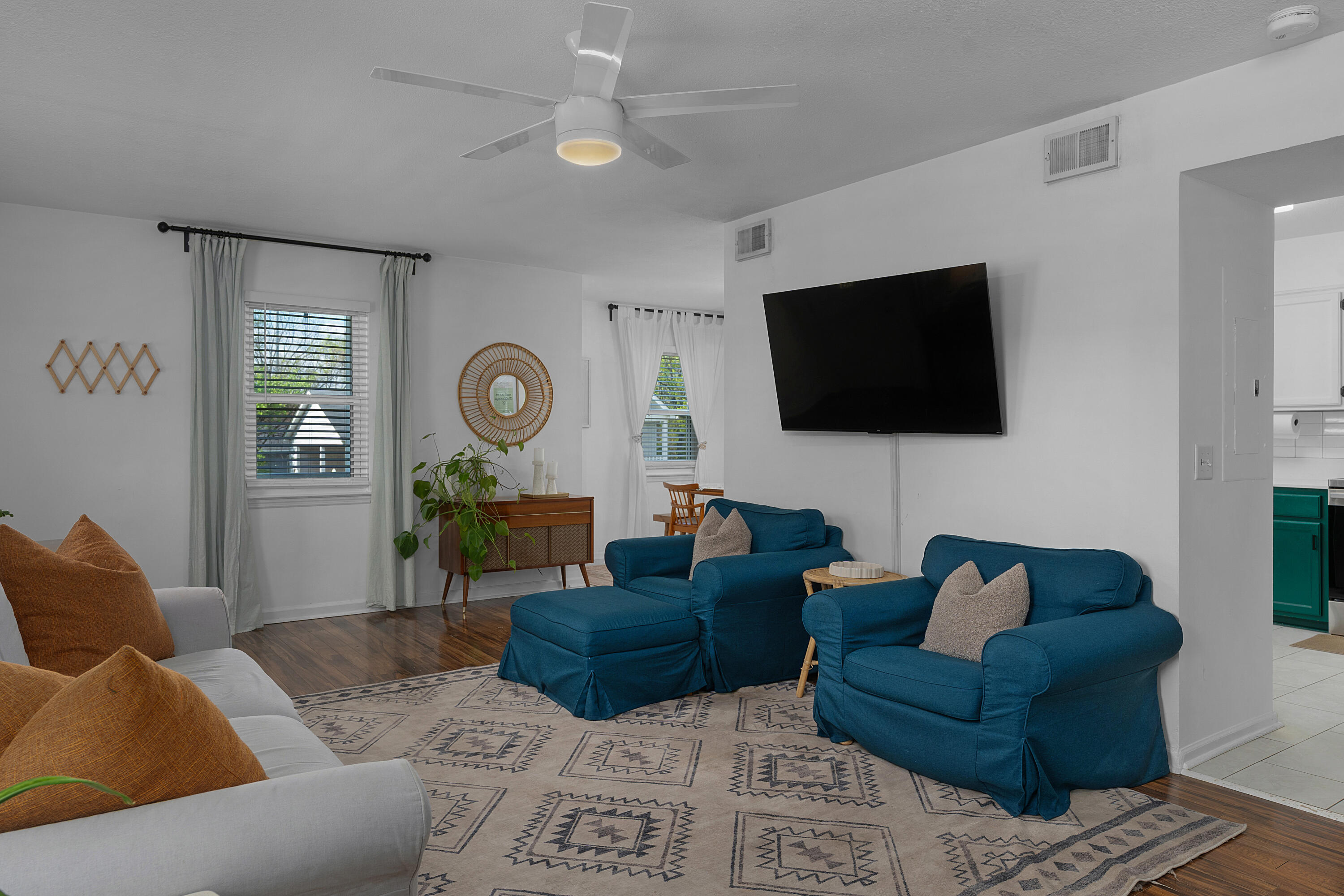 1701 Roberts Place