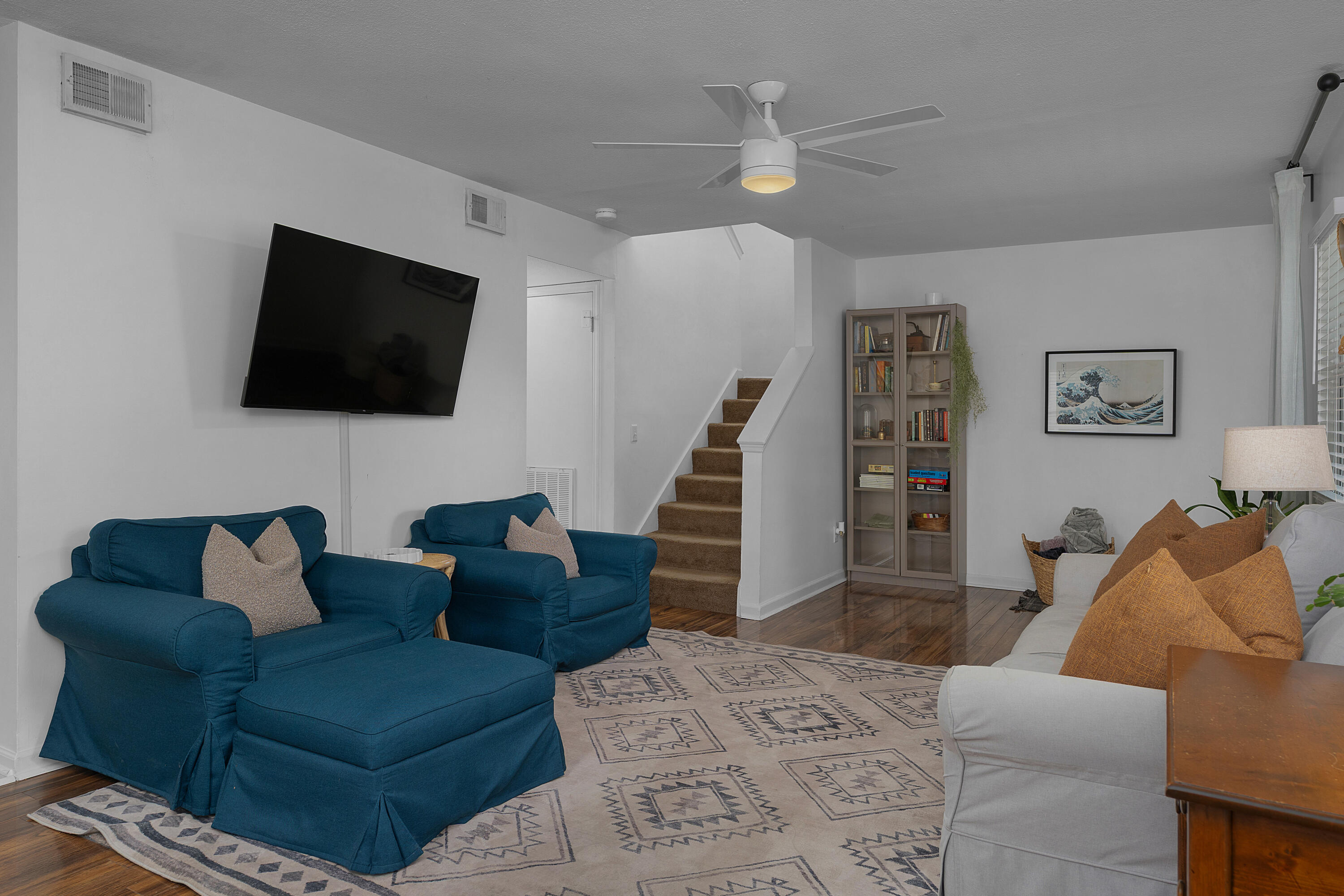 1701 Roberts Place