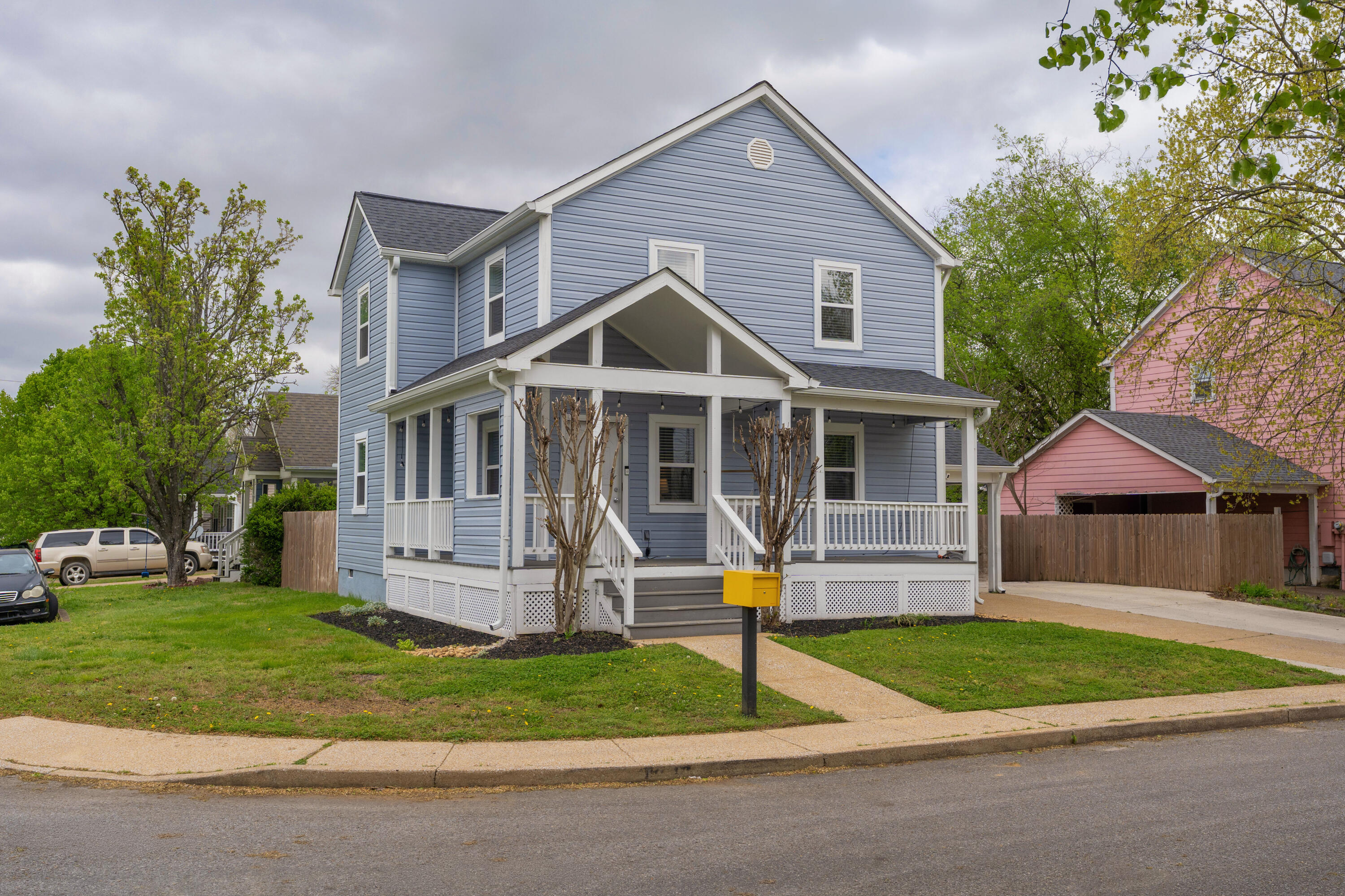 1701 Roberts Place