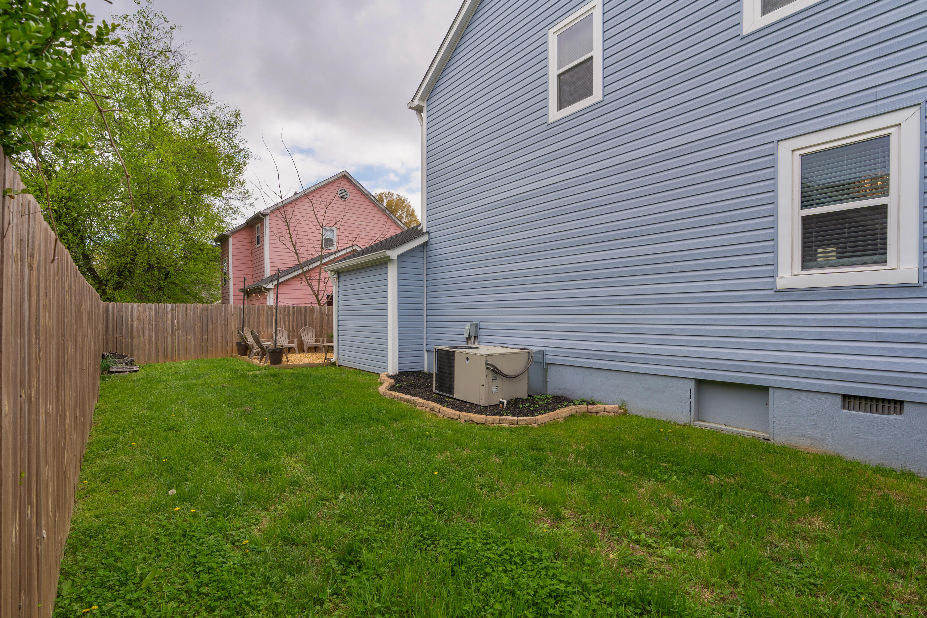 1701 Roberts Place