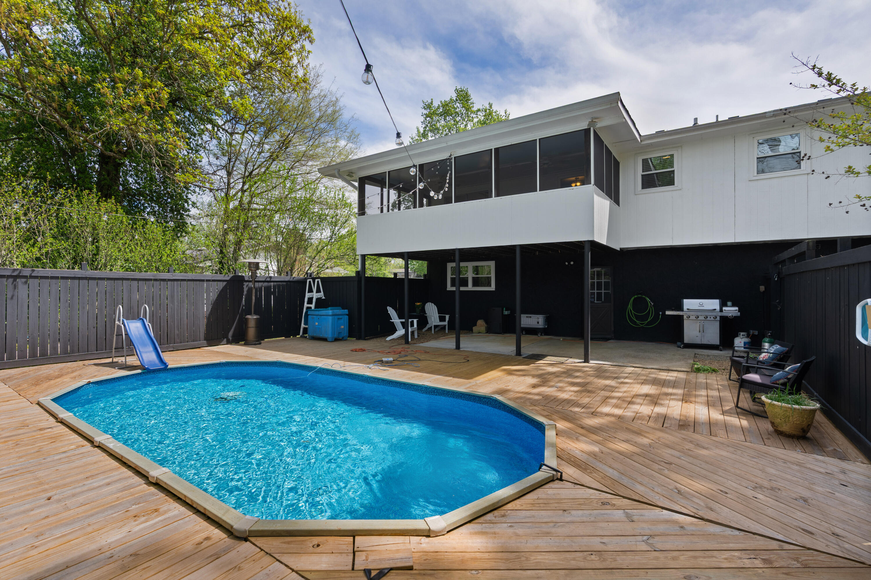 9211 Ramblewood Drive