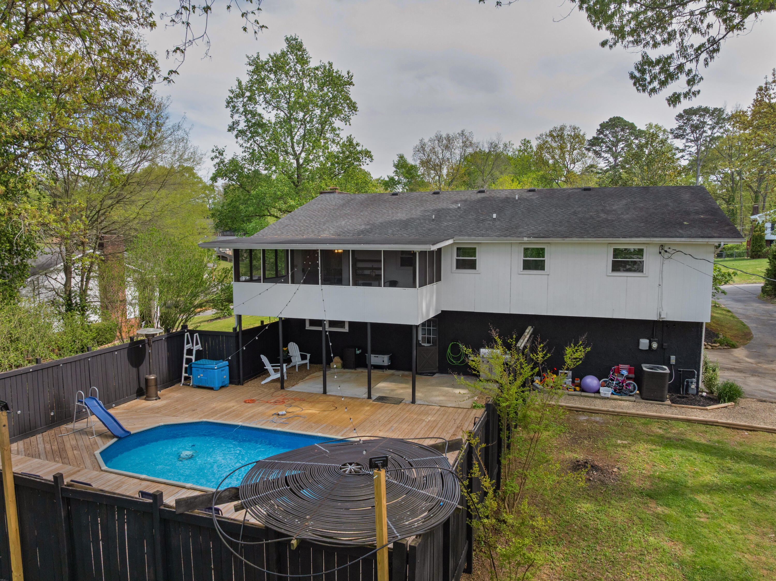 9211 Ramblewood Drive