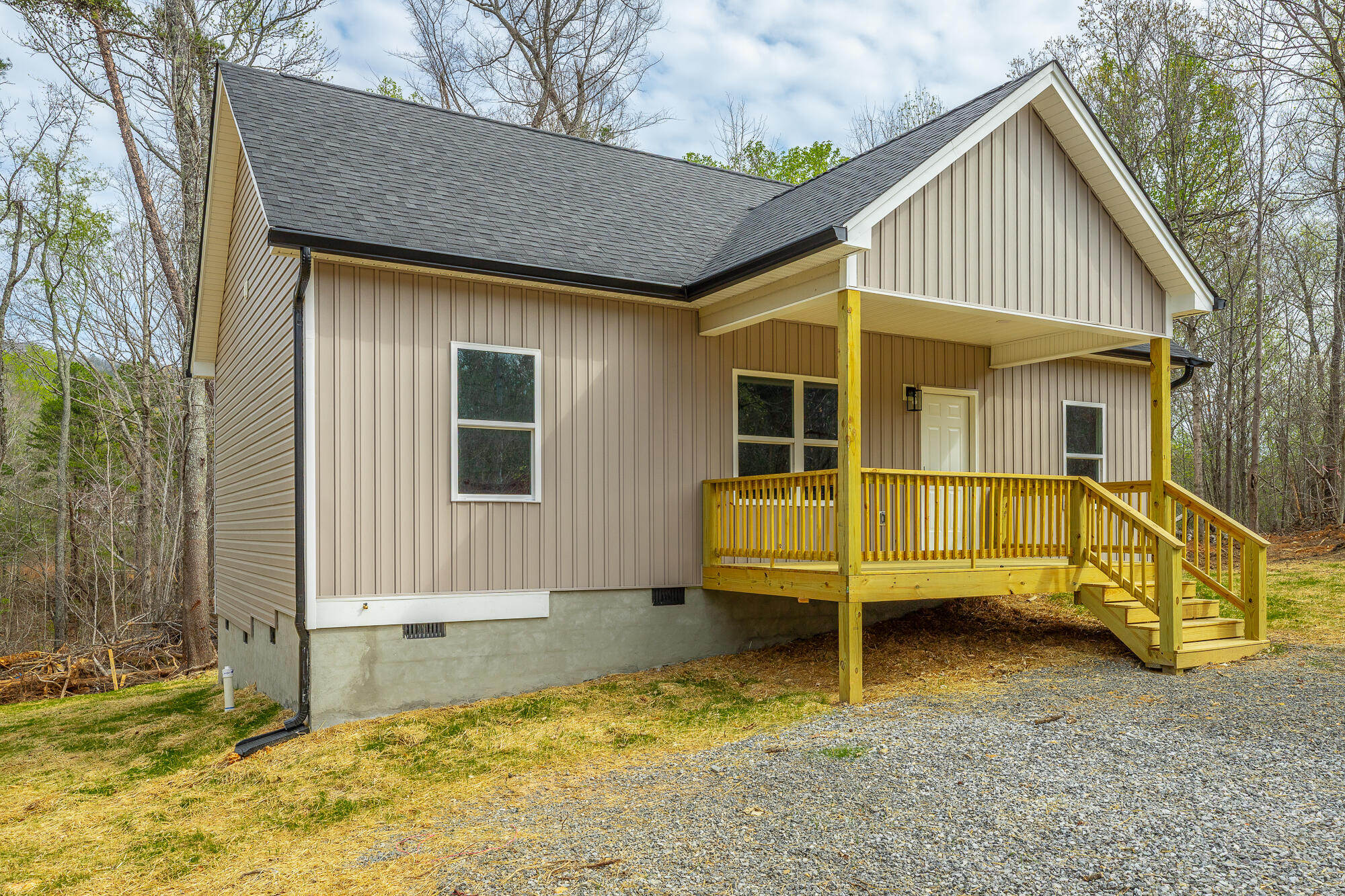 77 Pineway Circle