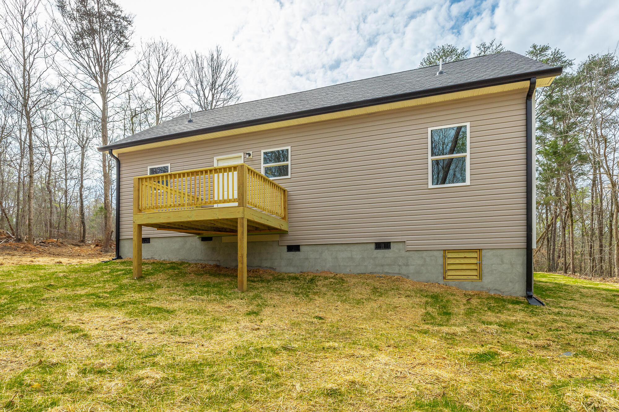 77 Pineway Circle
