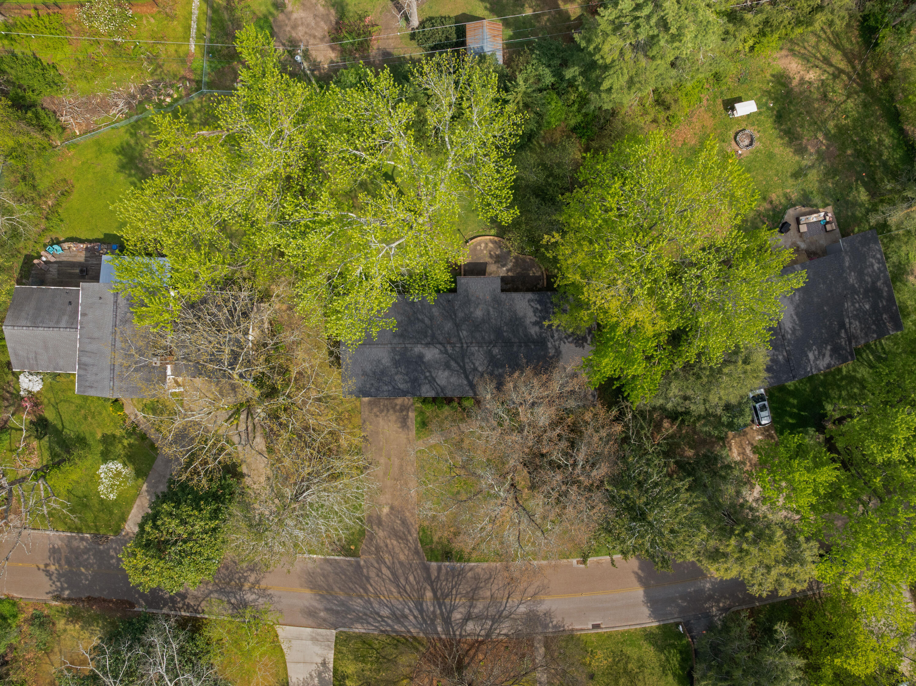 1006 Crown Point Road E