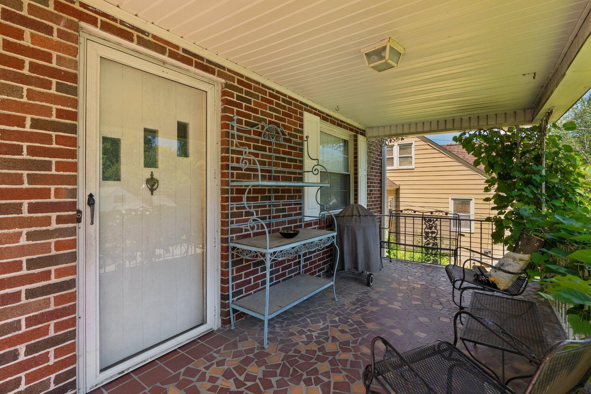 110 Forsythe Street