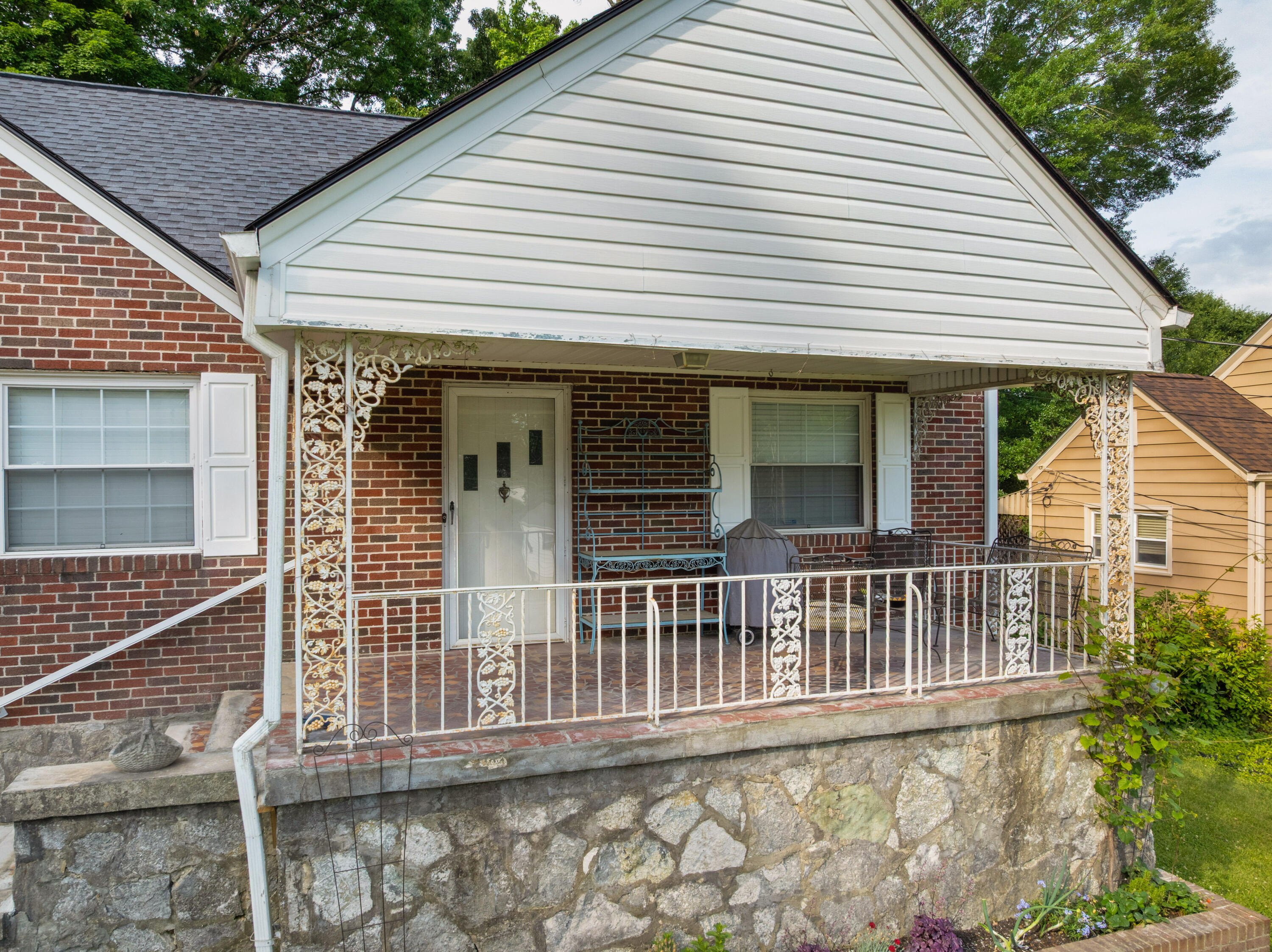 110 Forsythe Street