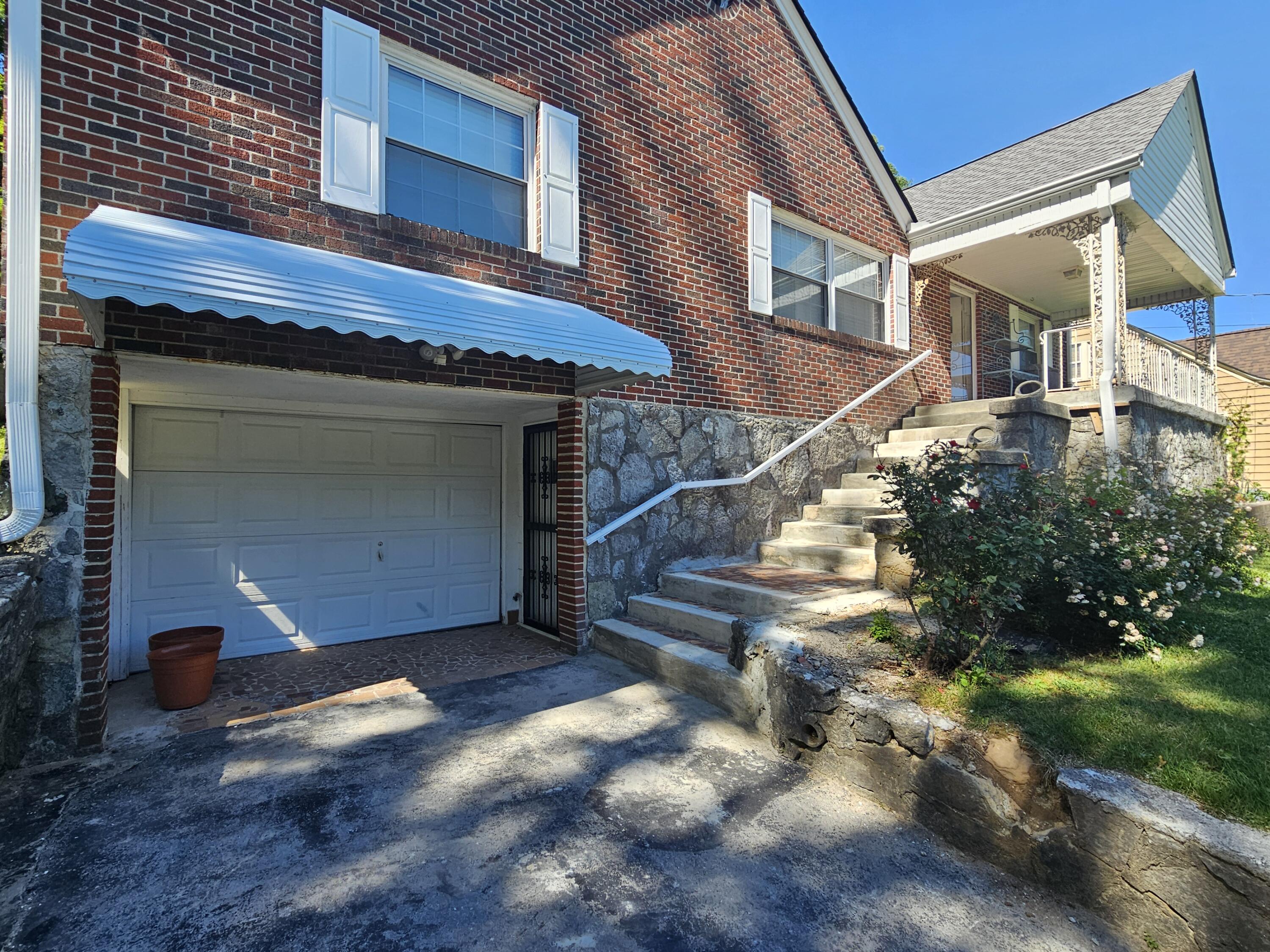 110 Forsythe Street