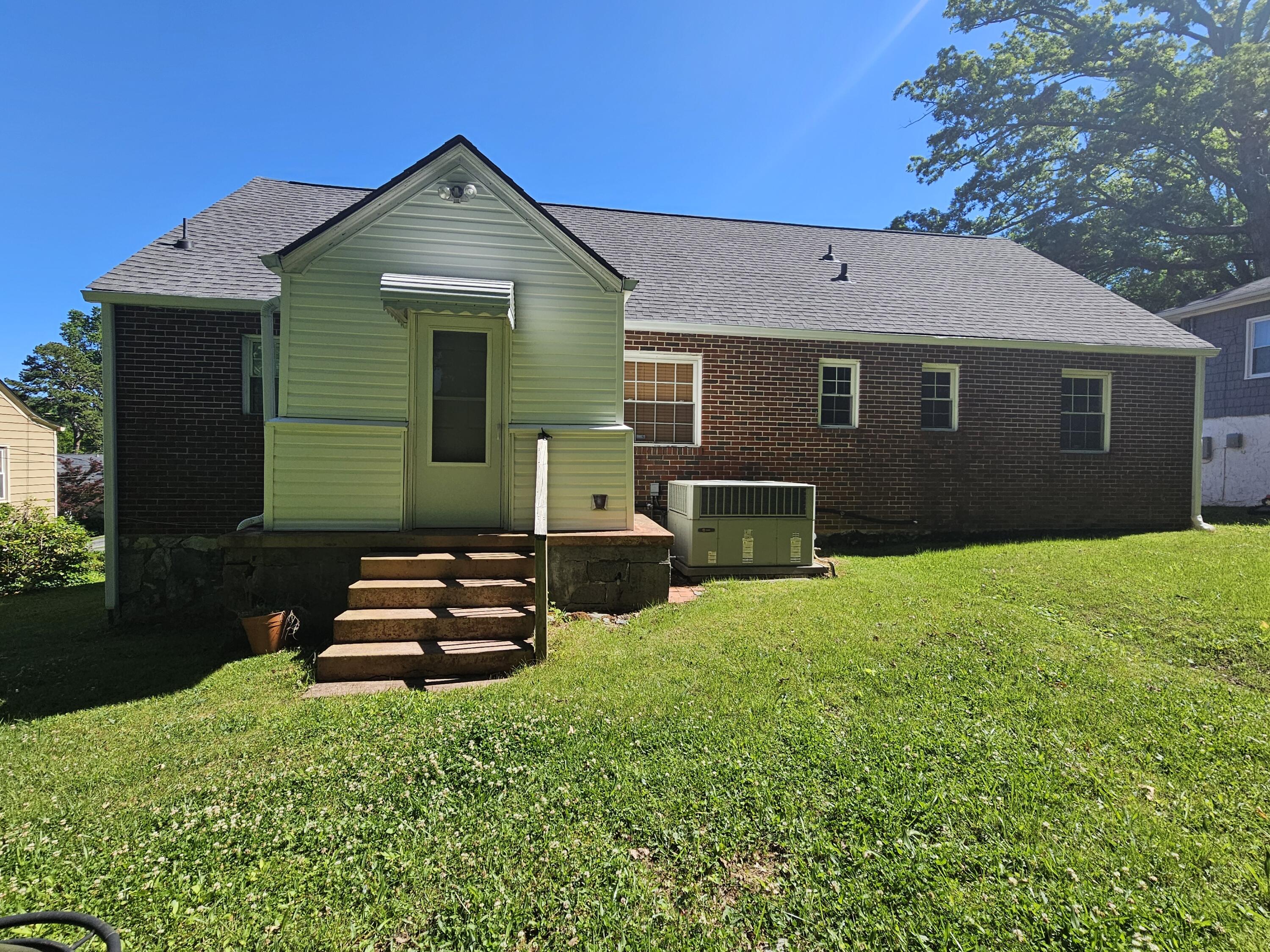 110 Forsythe Street