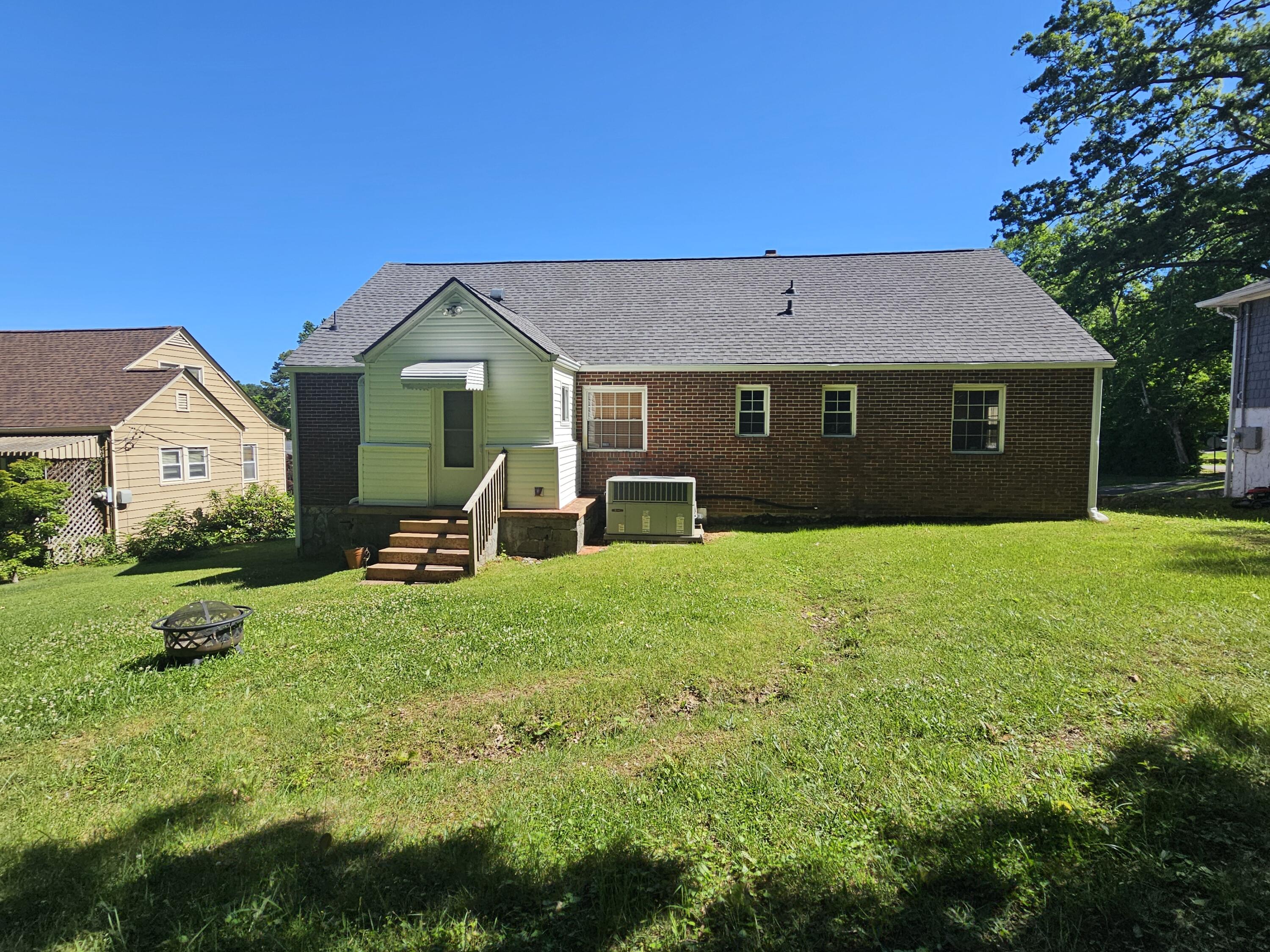 110 Forsythe Street