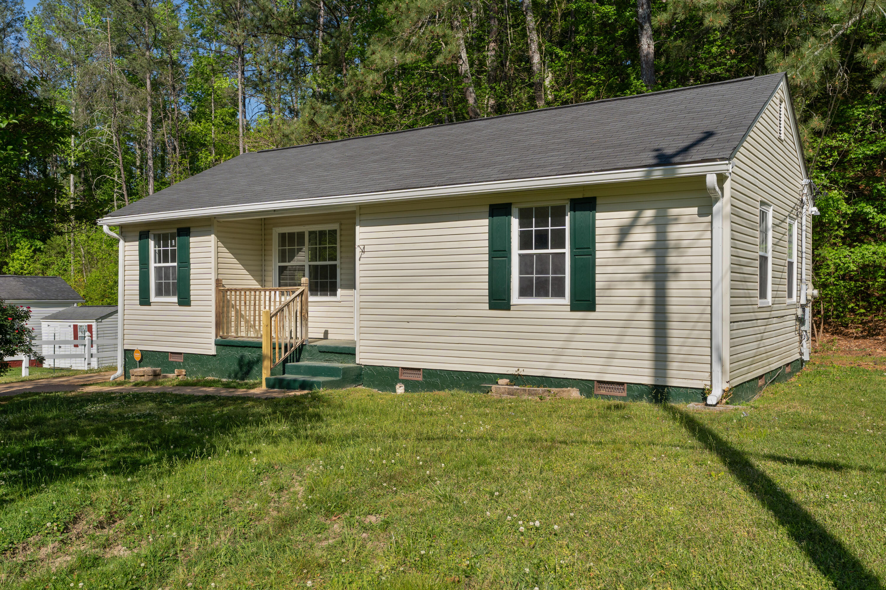 1631 Dogwood Drive