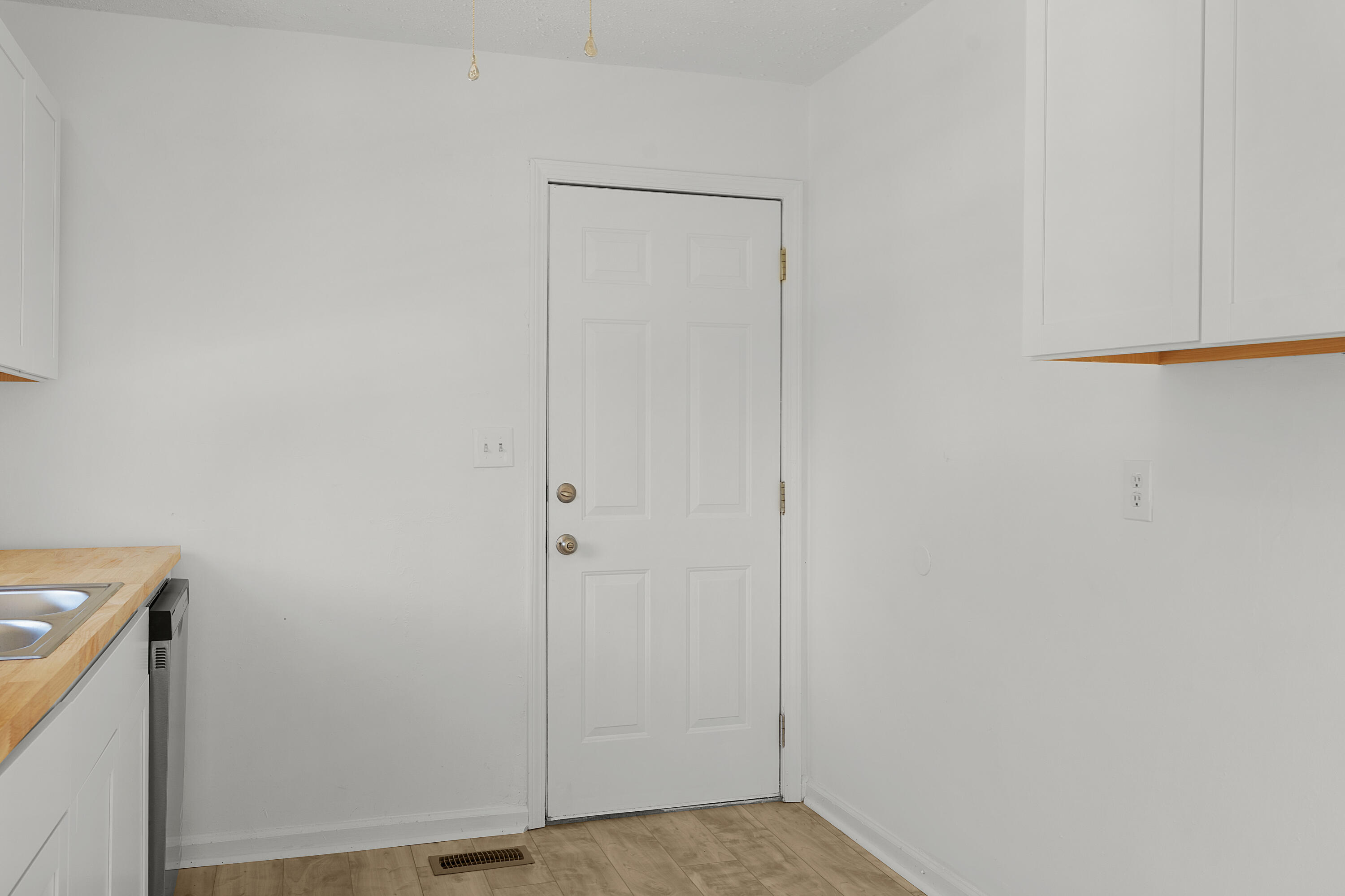 1631 Dogwood Drive