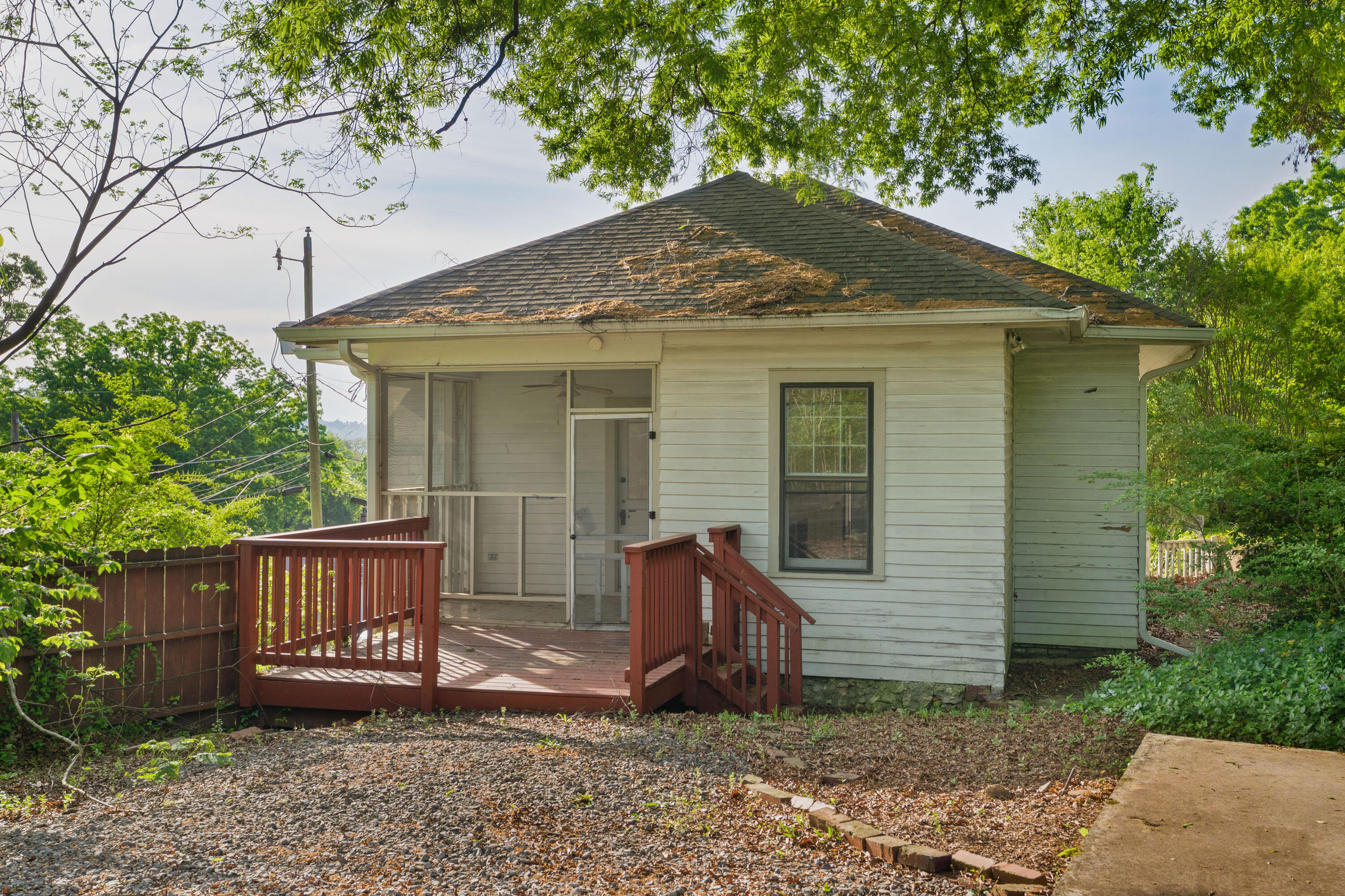 915 Overman Street