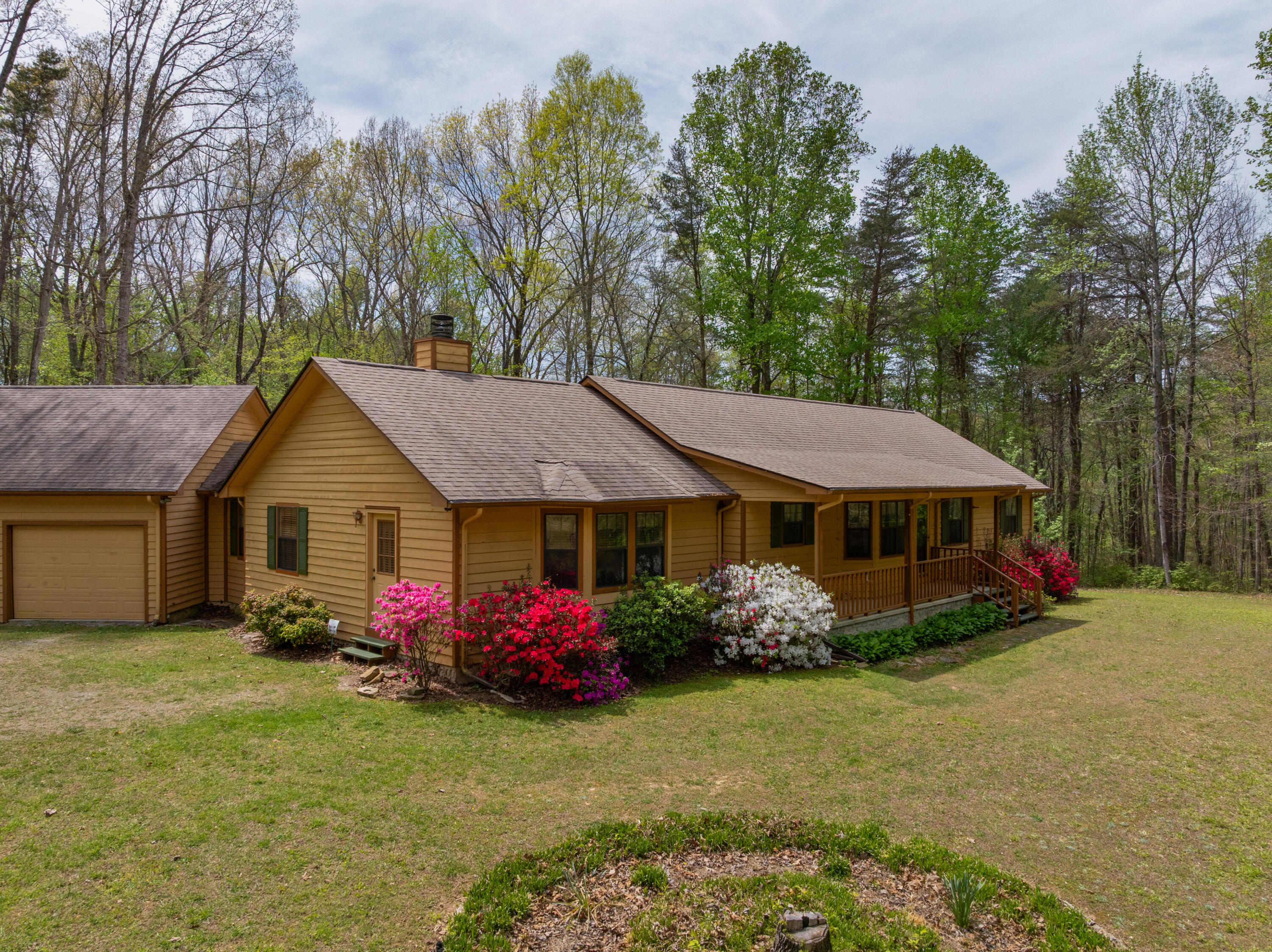 420 Dixie Lane
