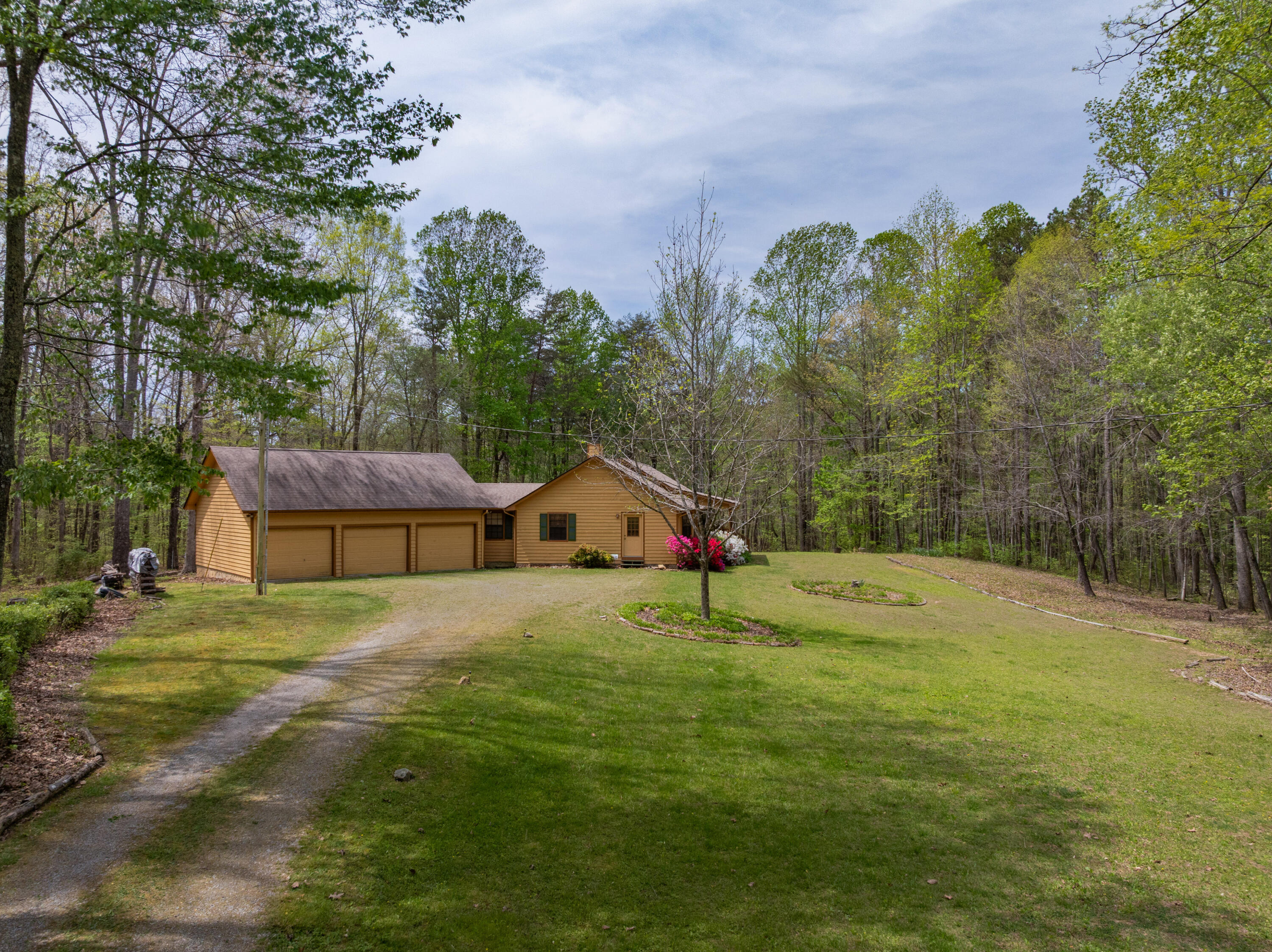 420 Dixie Lane