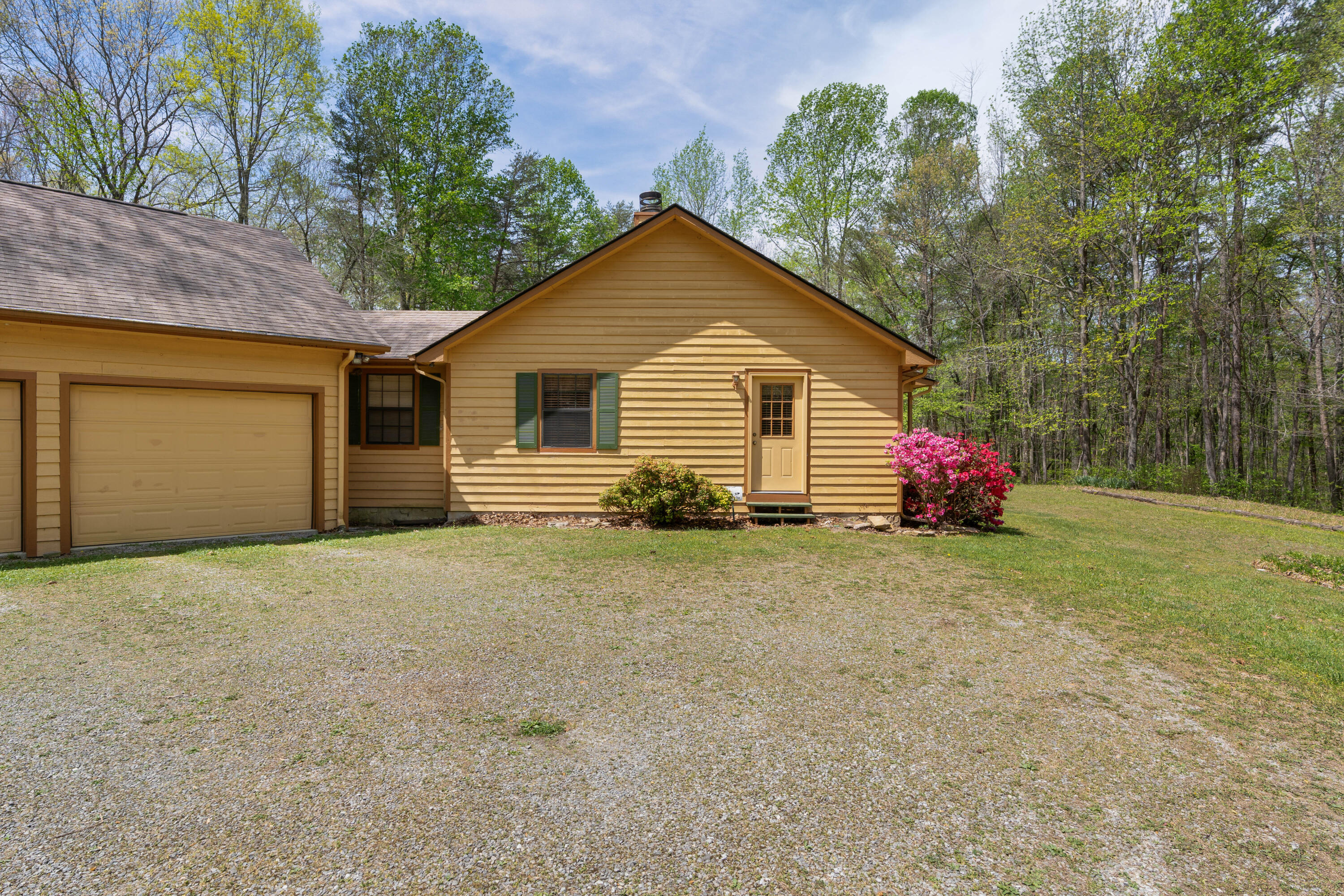 420 Dixie Lane