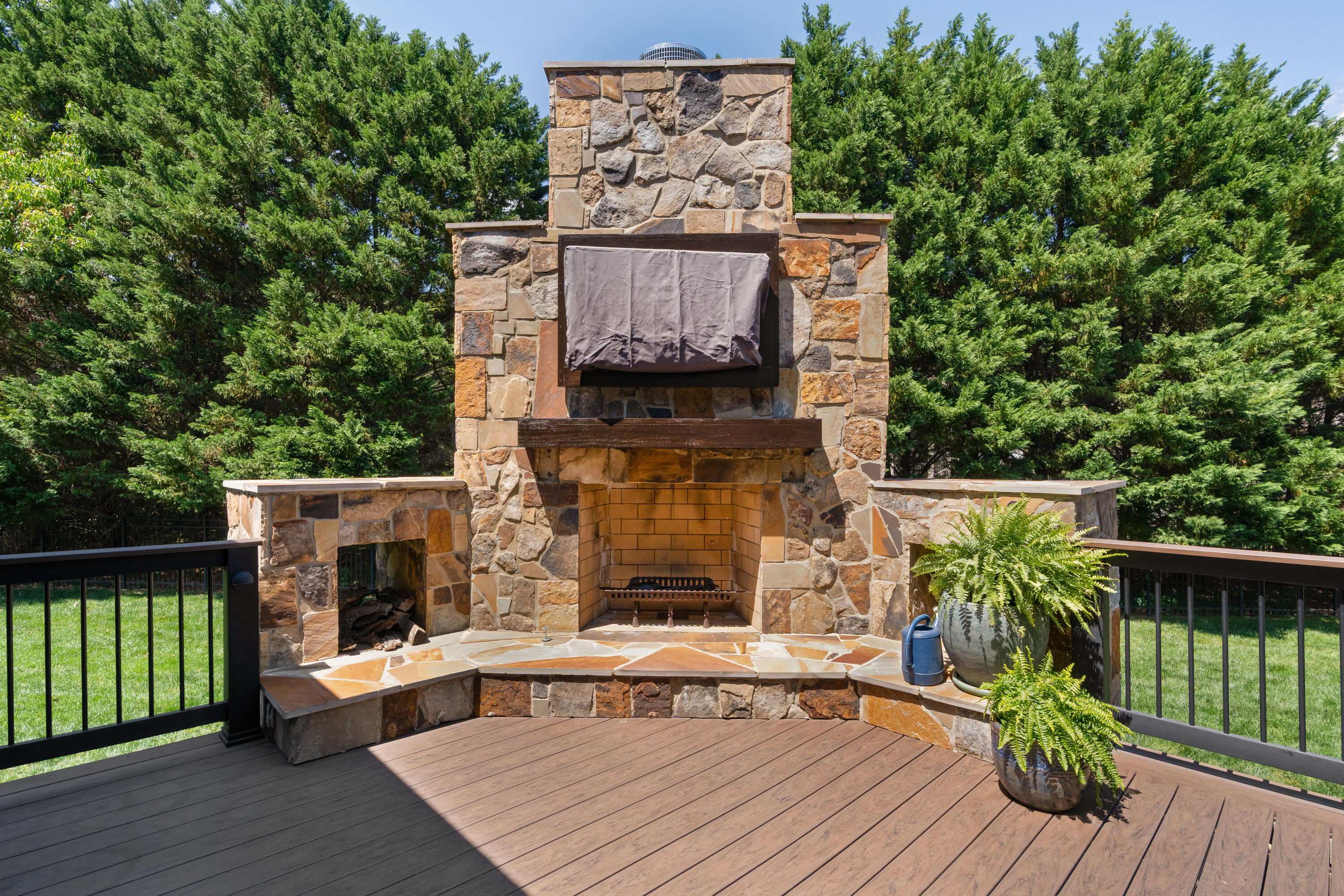 1282 Enclave Road