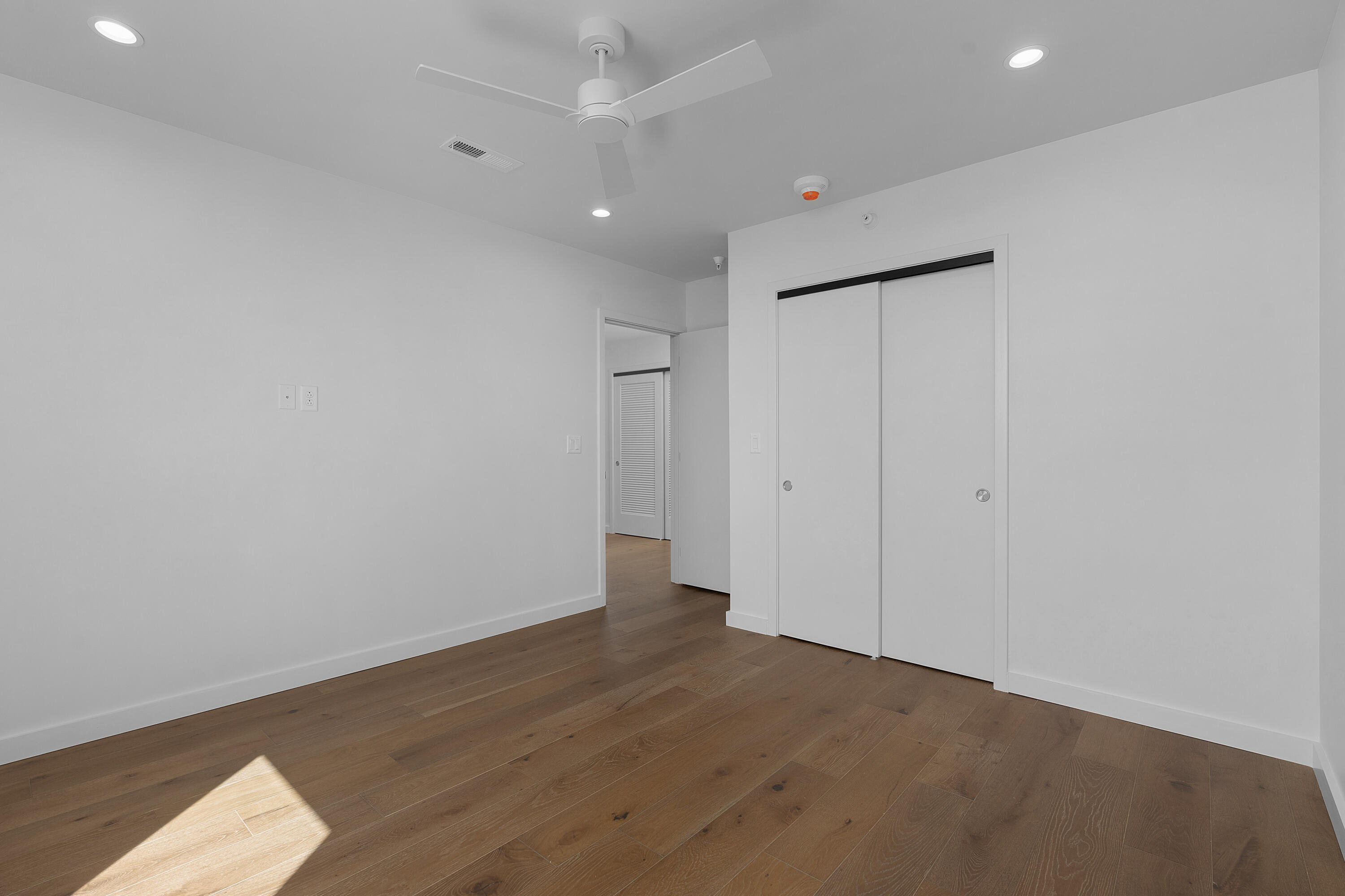 1939 Central Avenue, 429