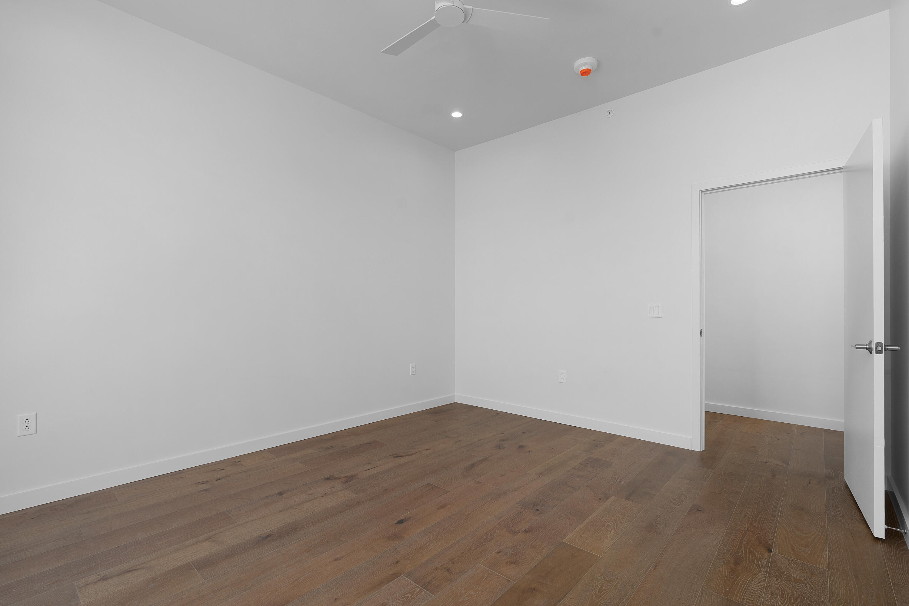 1939 Central Avenue, 429