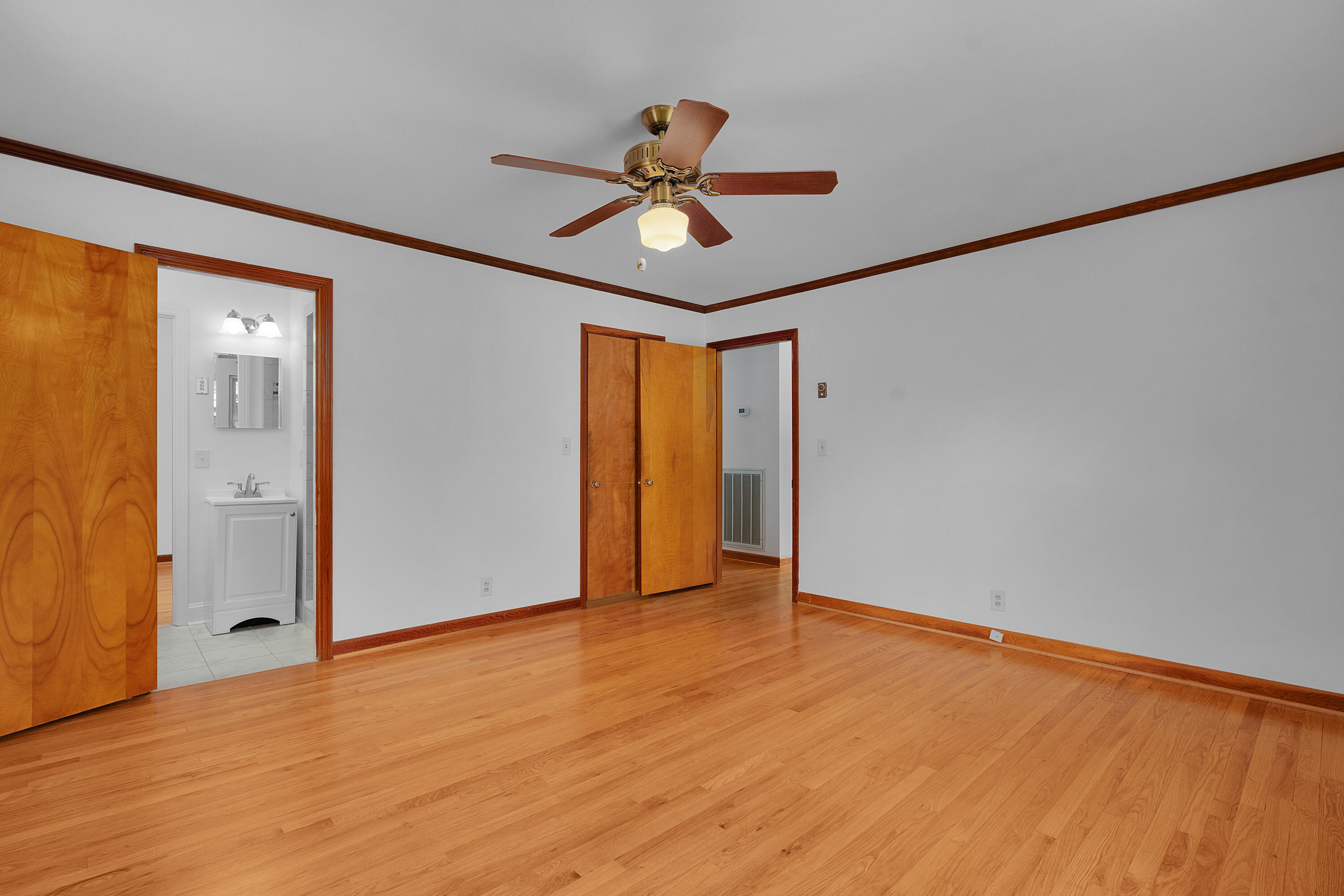 5814 Crestview Drive