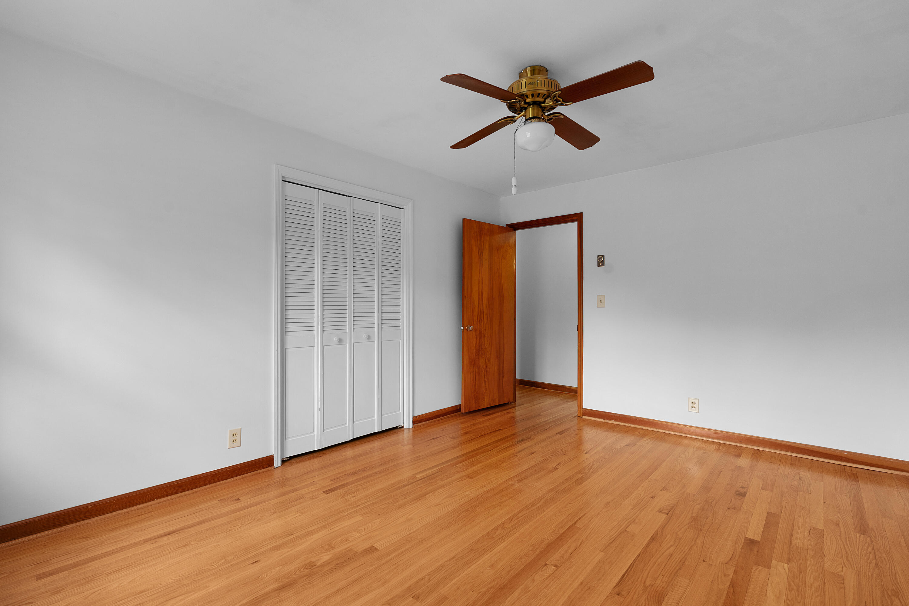 5814 Crestview Drive