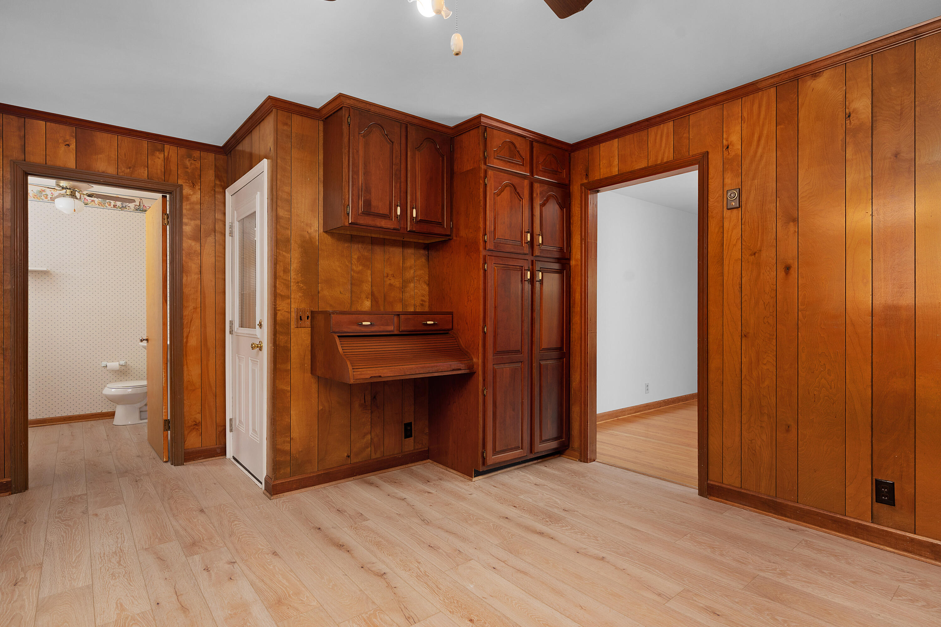 5814 Crestview Drive