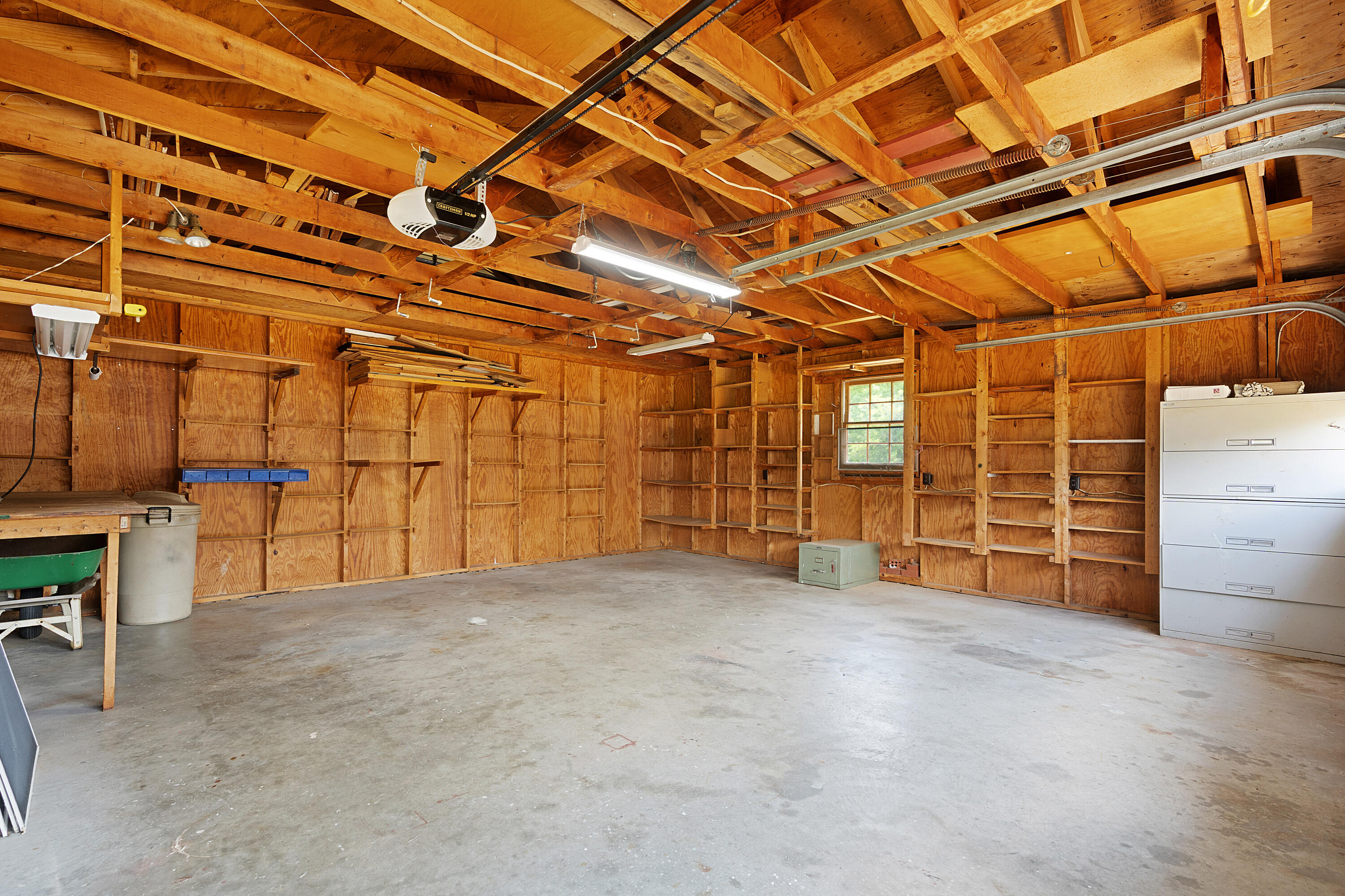 5814 Crestview Drive