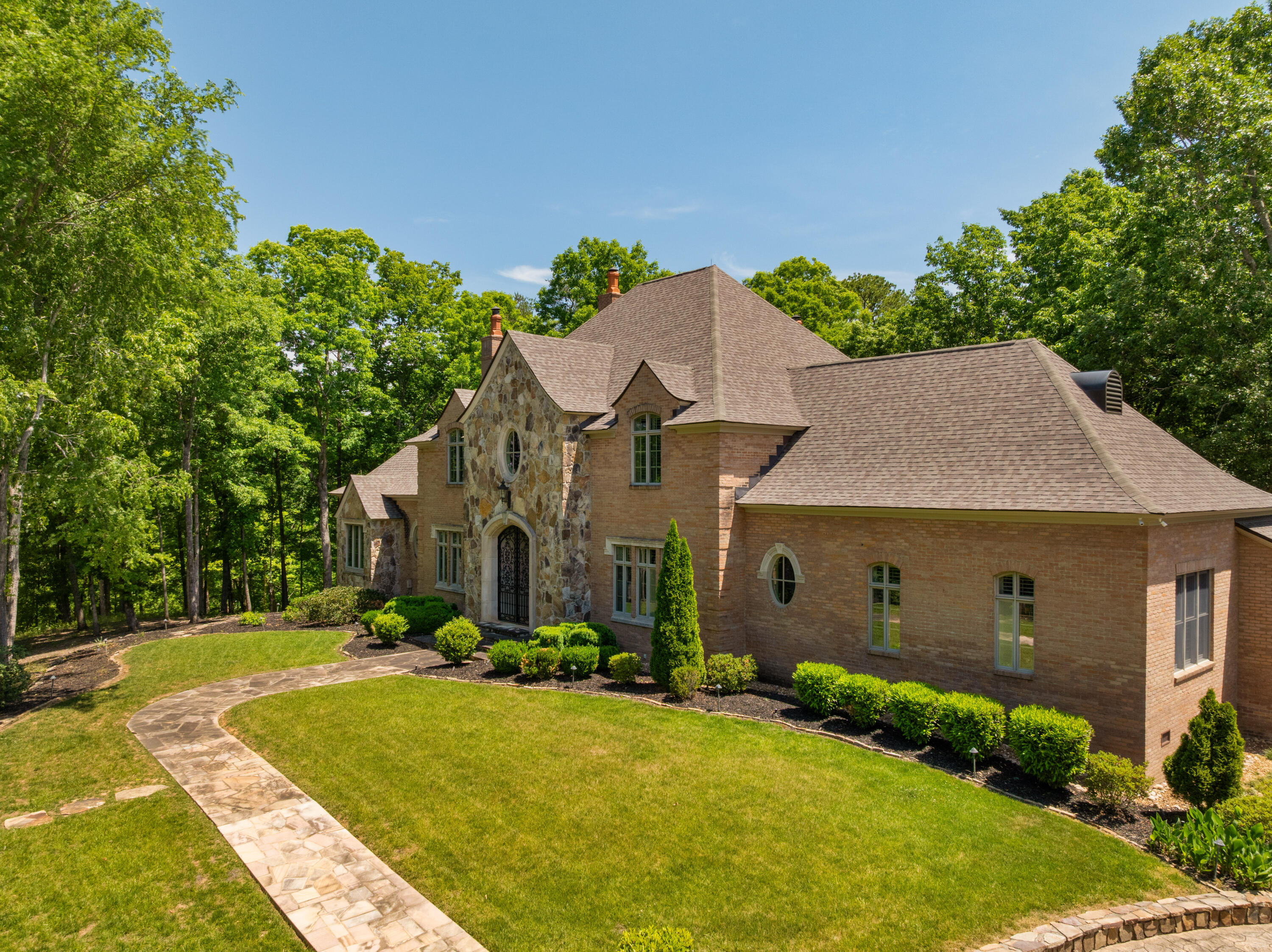 911 New England Road