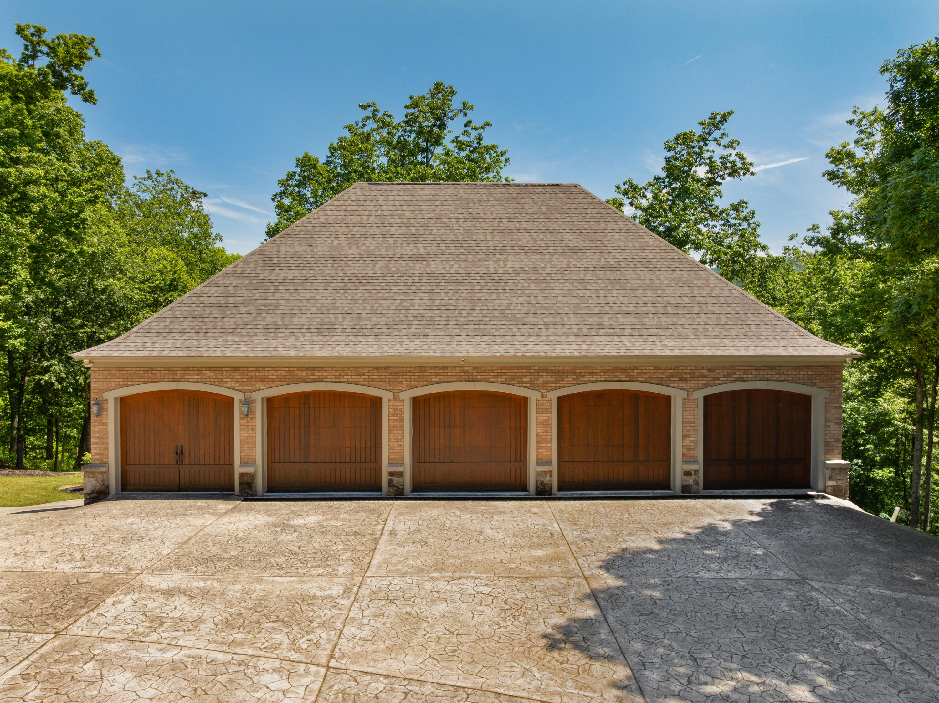 911 New England Road
