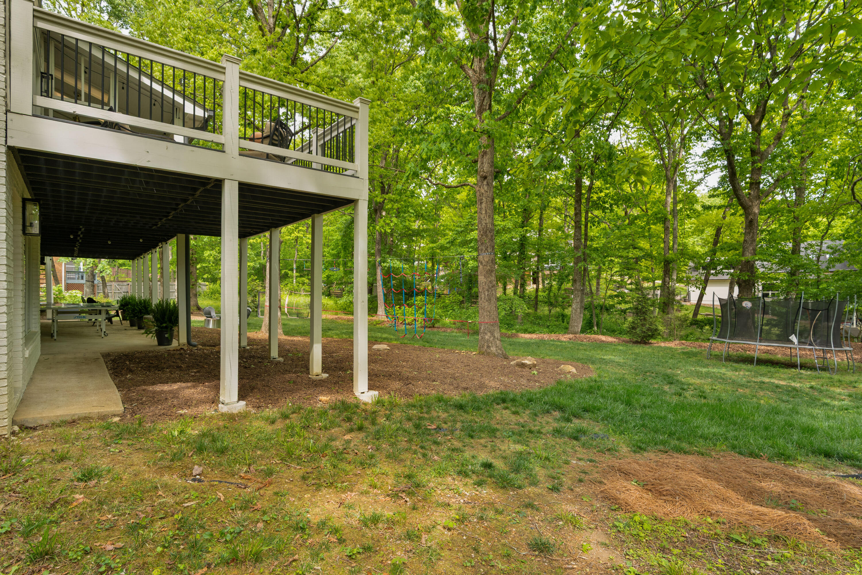 2404 Woodlair Way