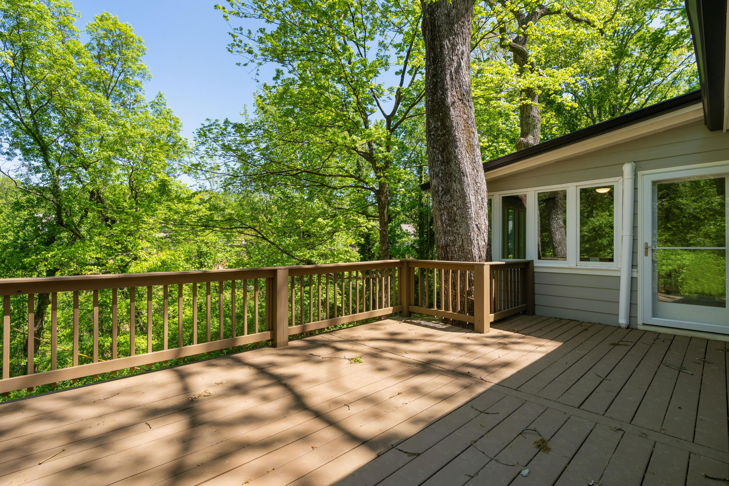 111 Riverpoint Road