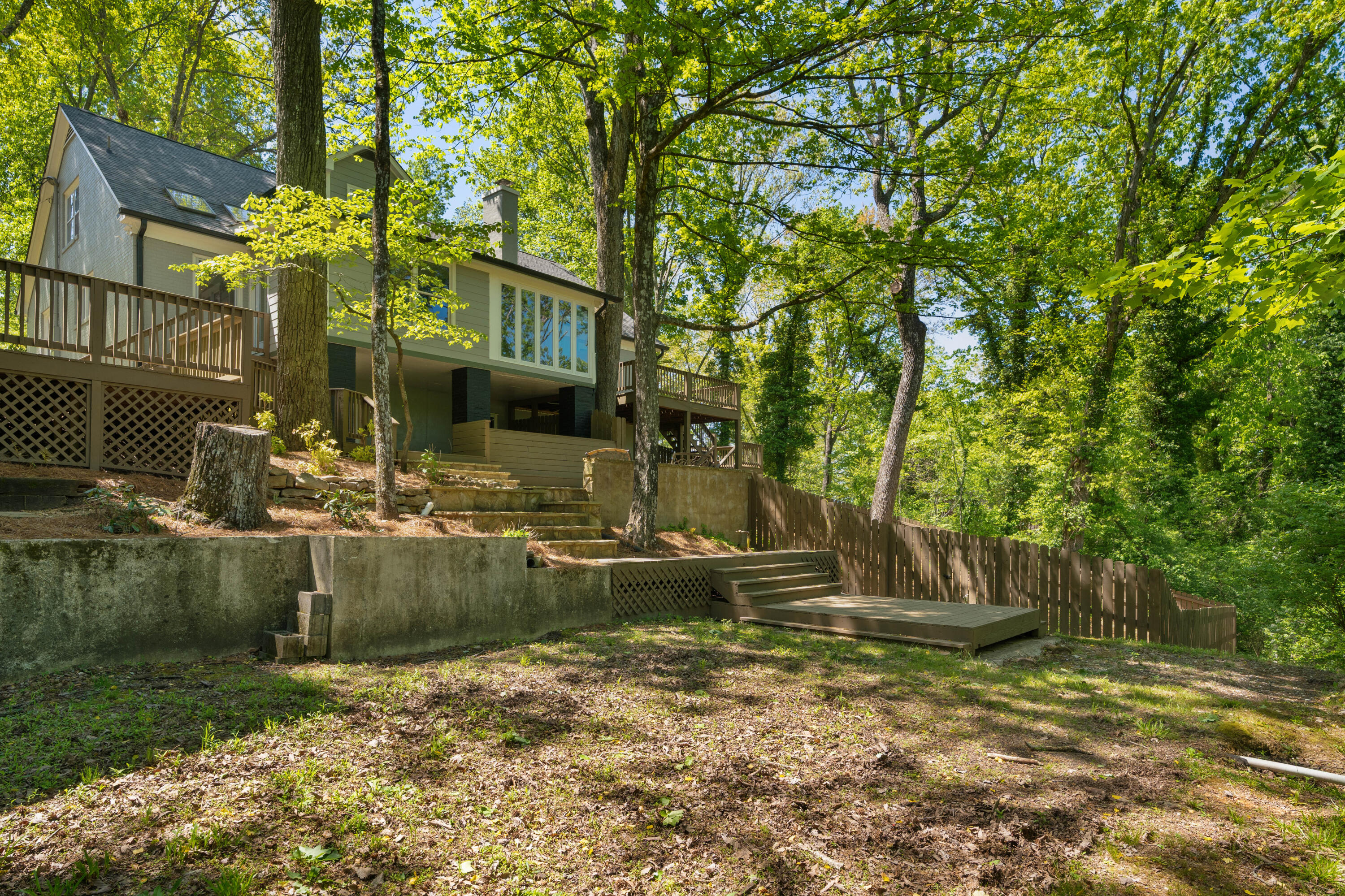 111 Riverpoint Road