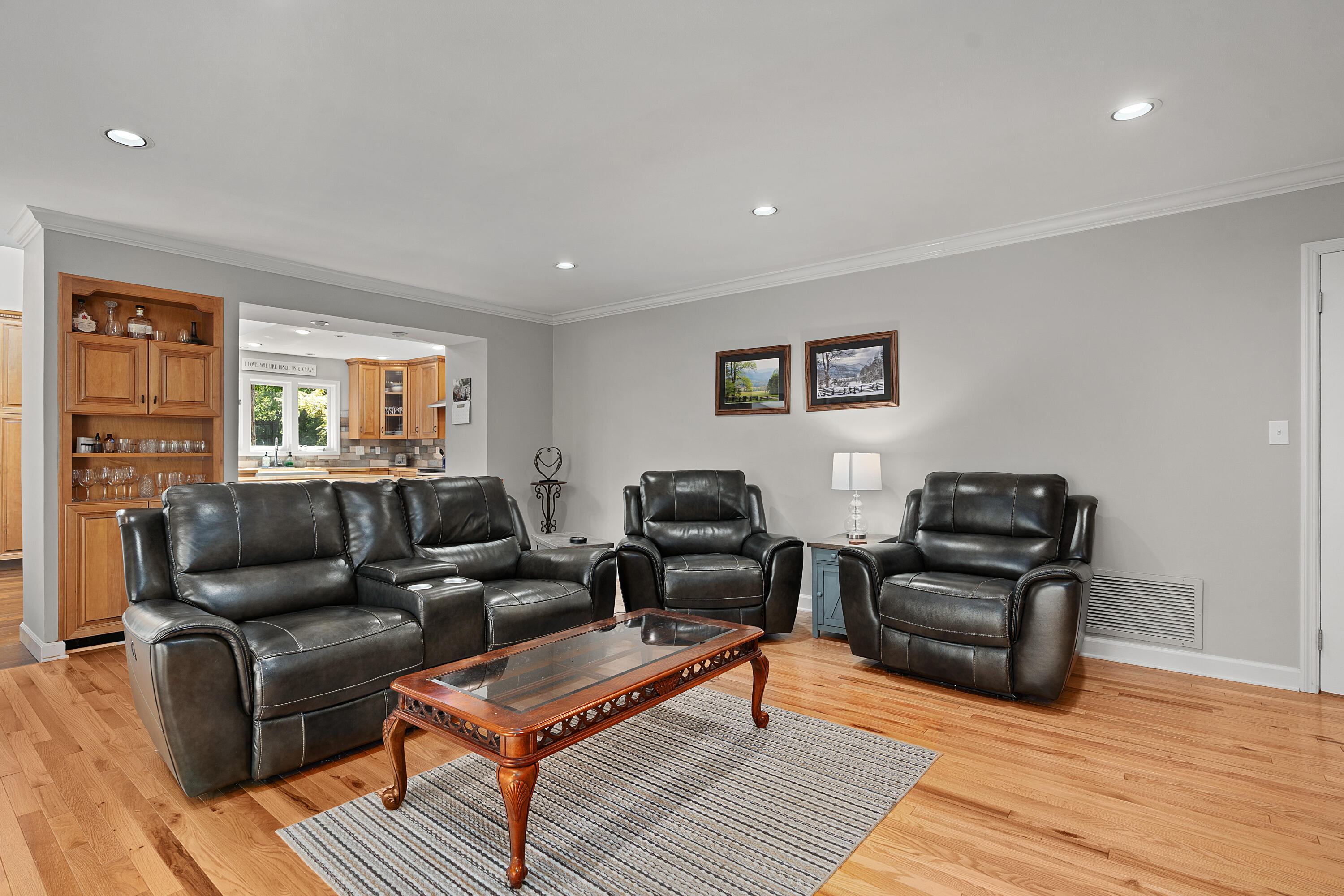 111 Riverpoint Road
