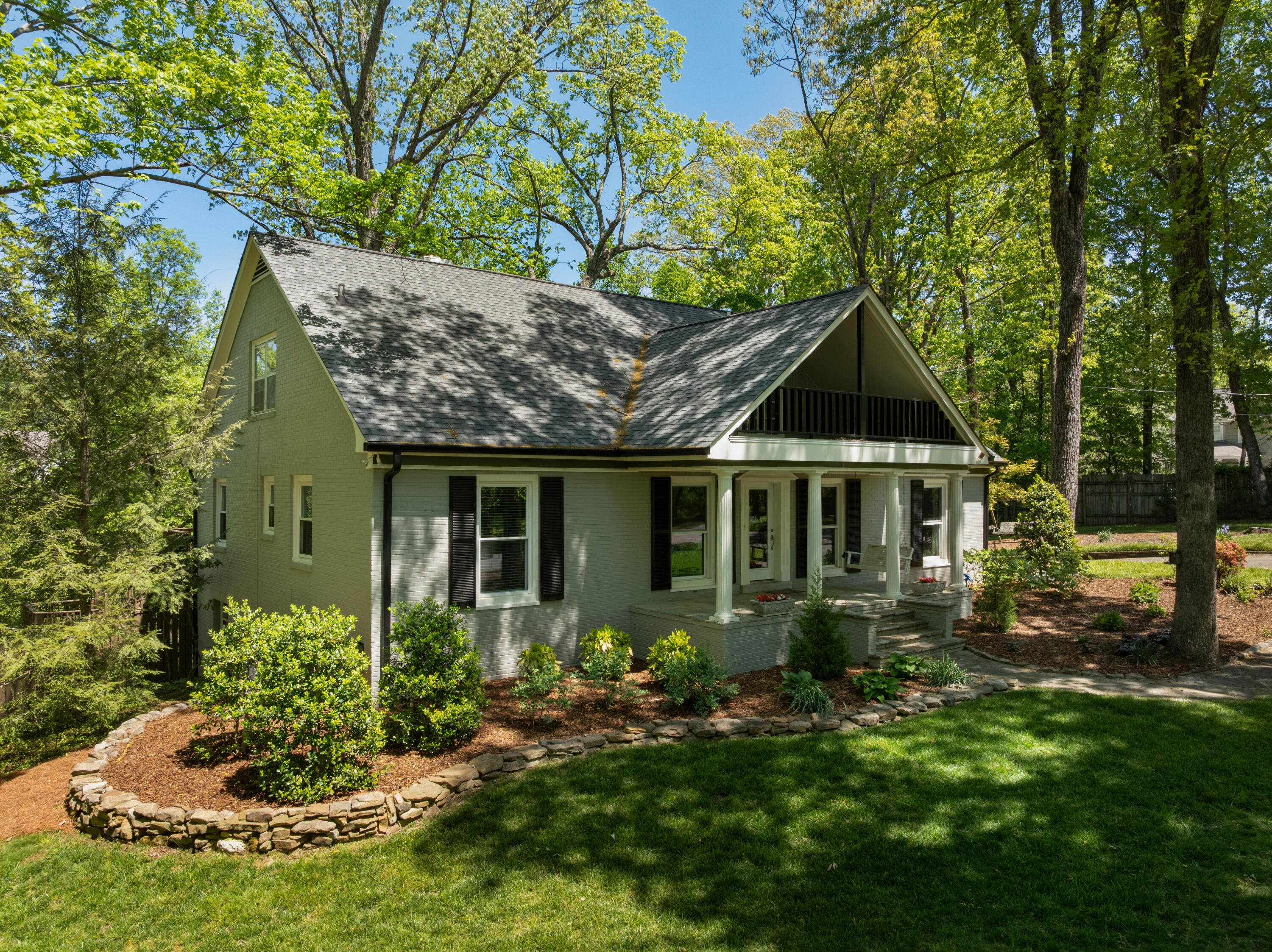 111 Riverpoint Road