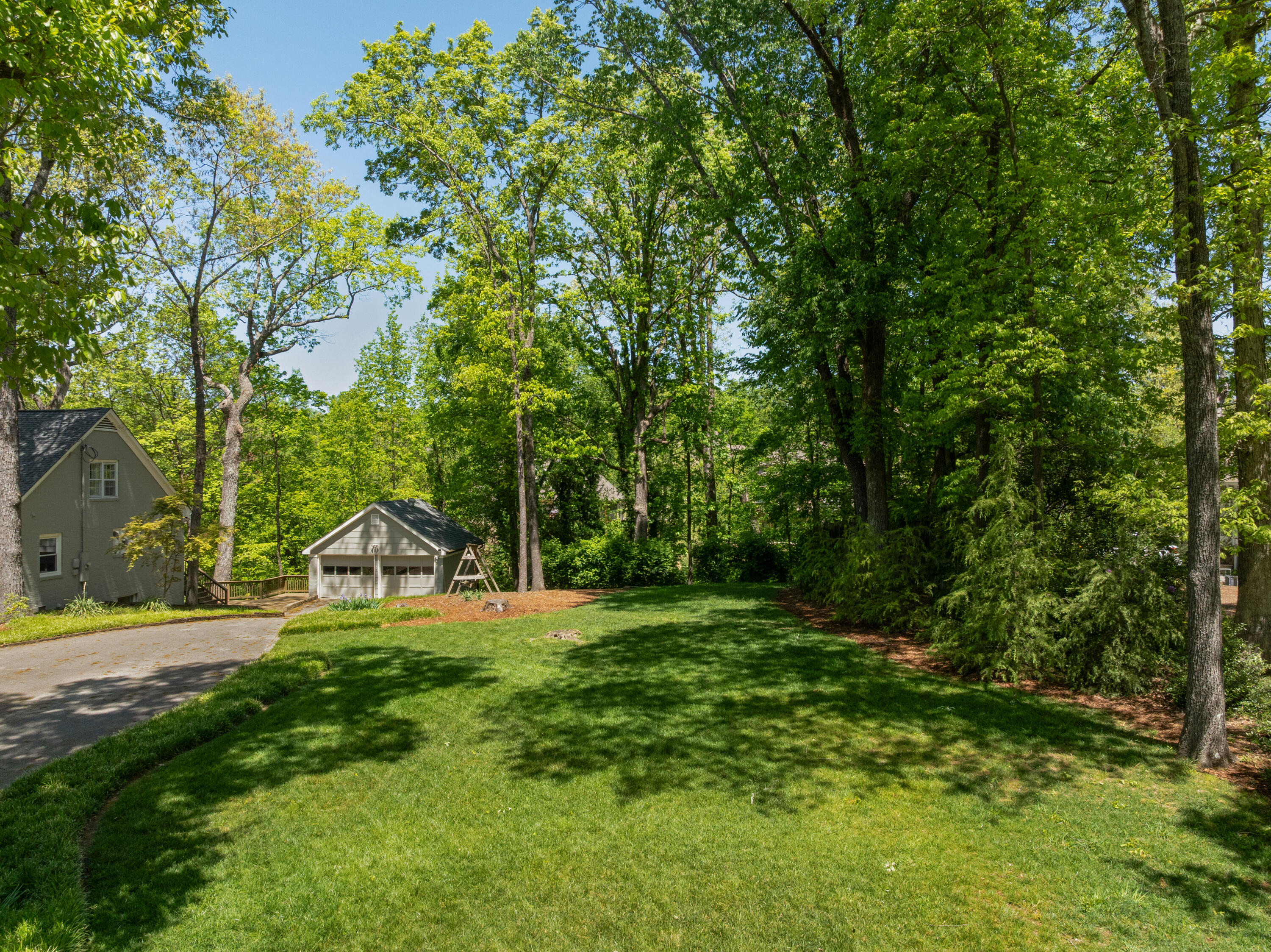 111 Riverpoint Road