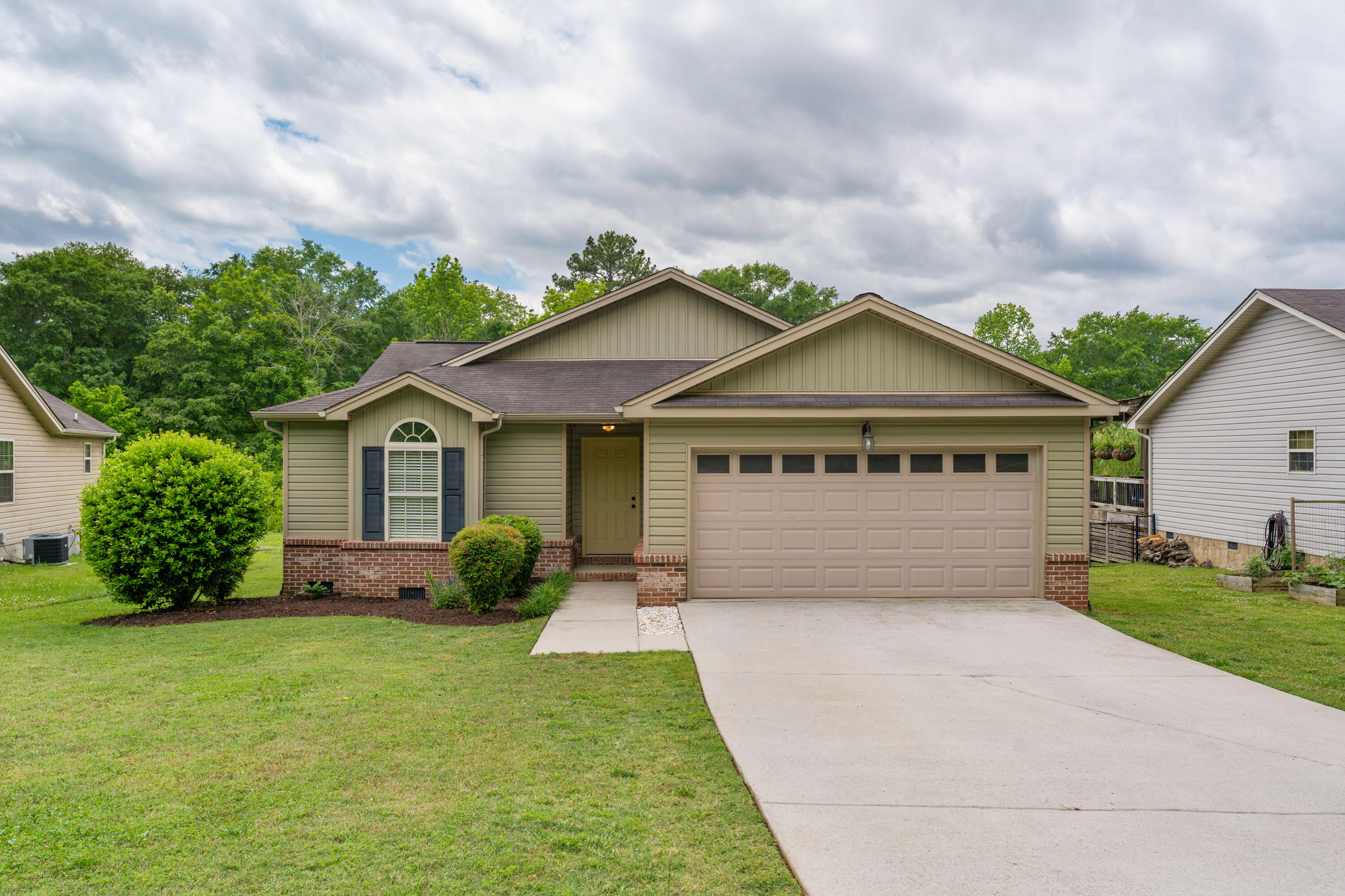2774 Forest Road
