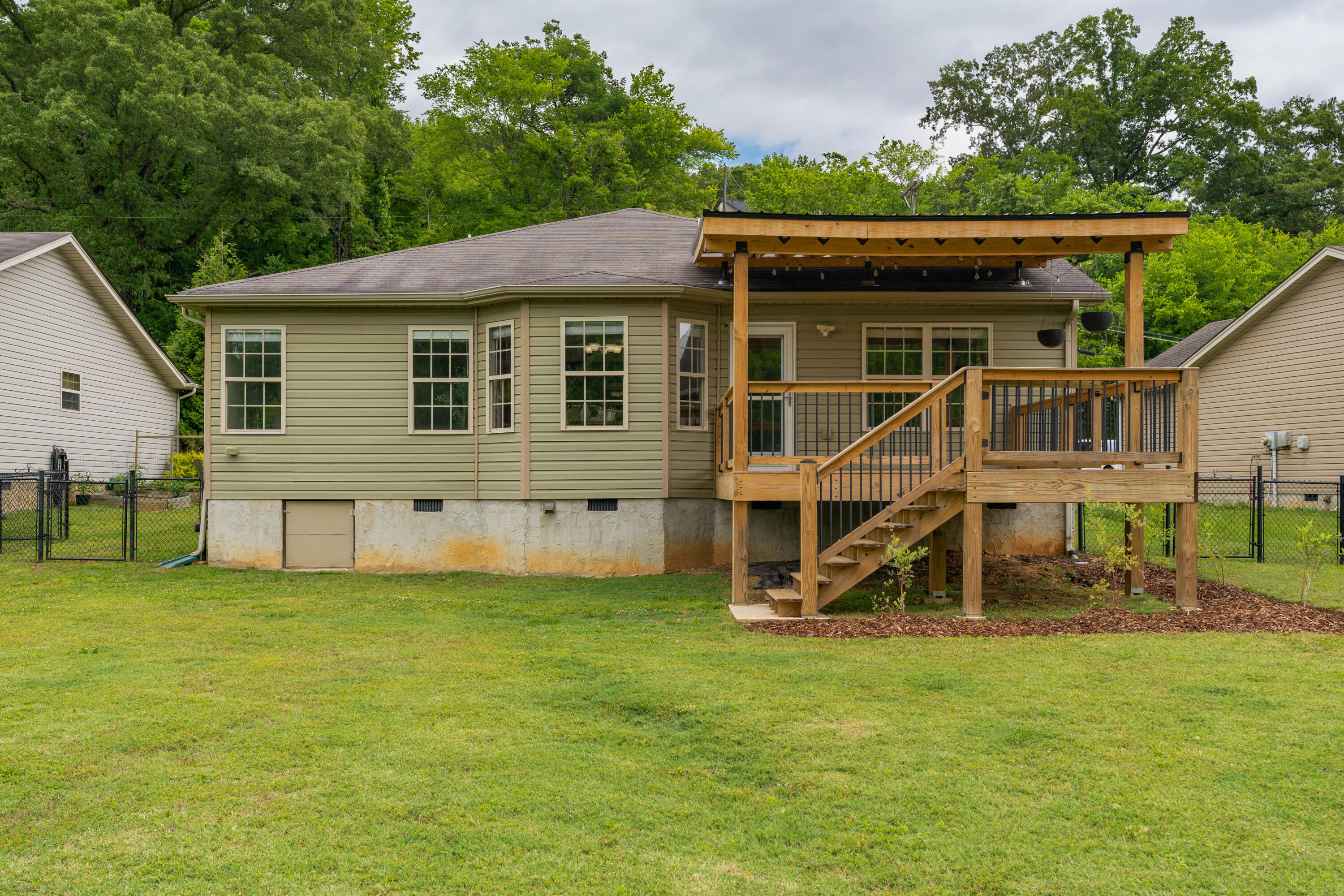 2774 Forest Road