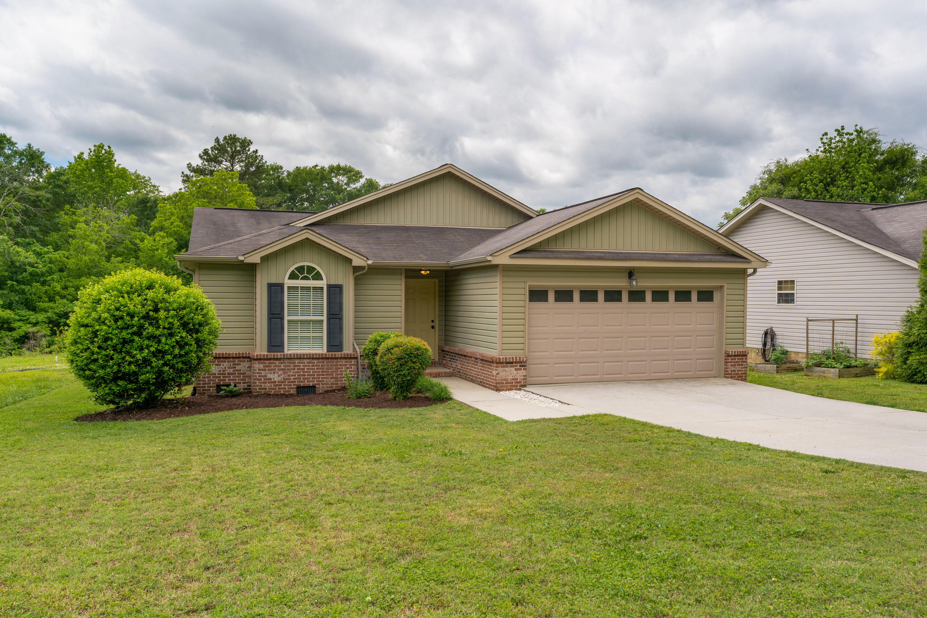2774 Forest Road