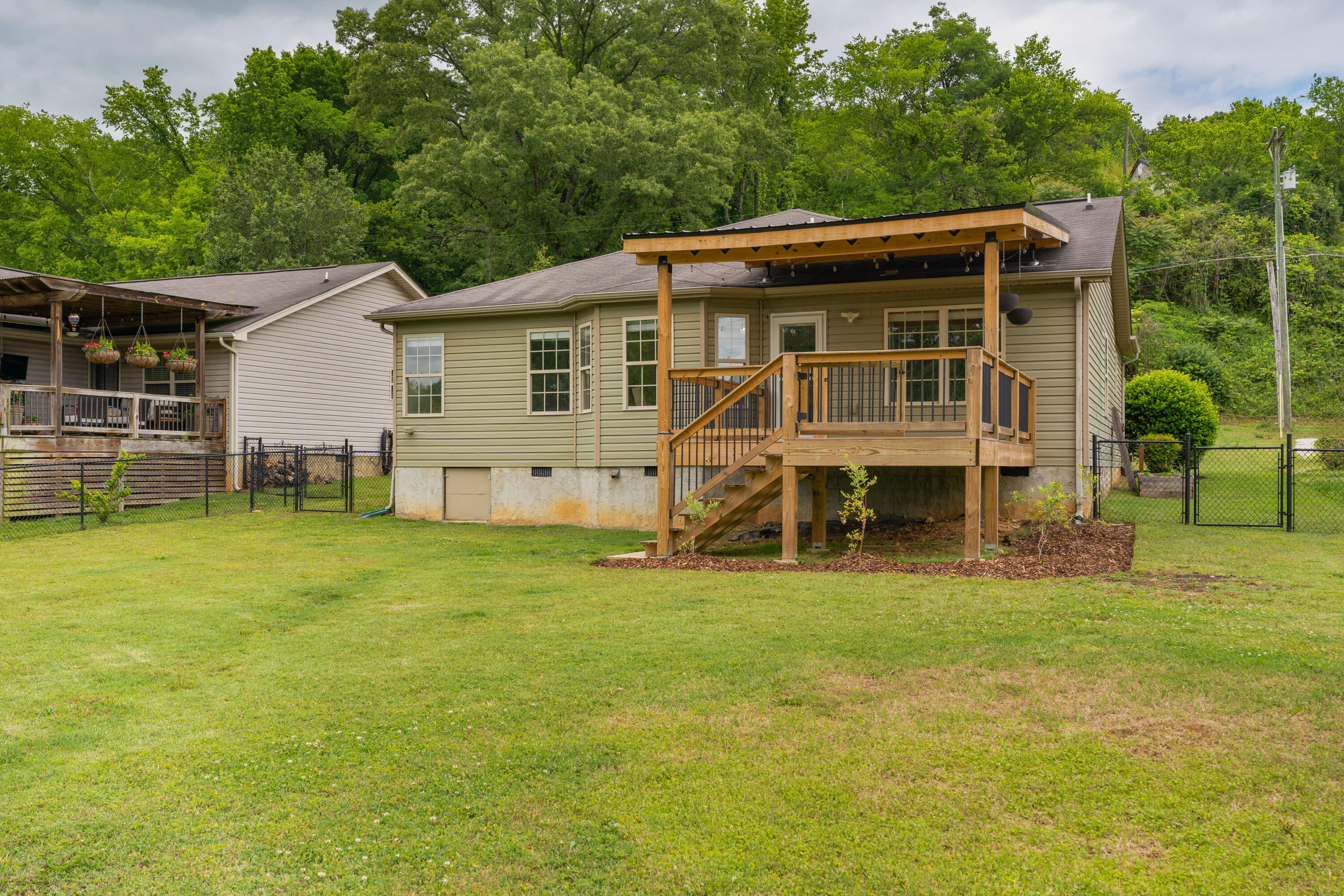 2774 Forest Road