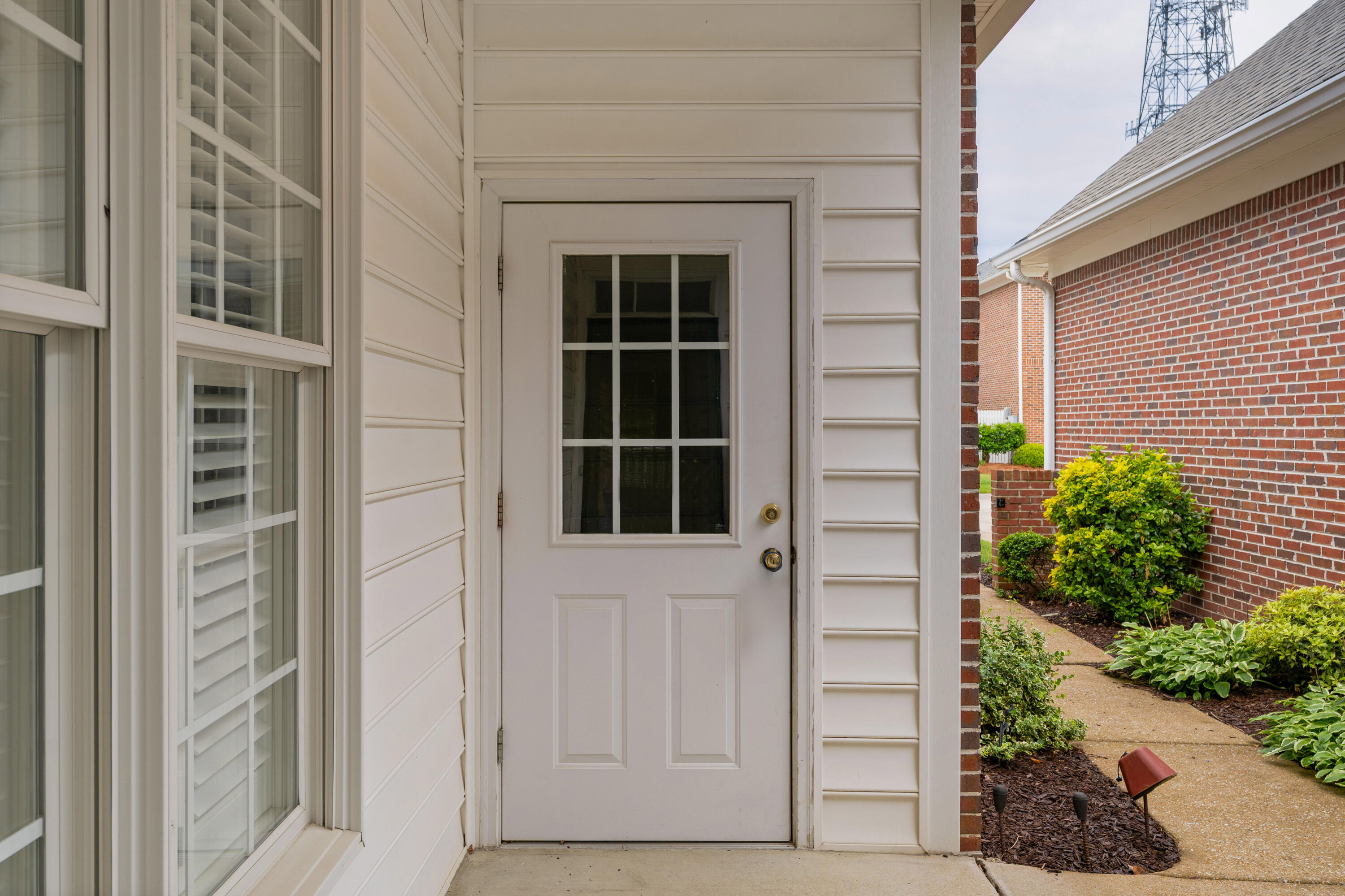 1050 Candlewick Court
