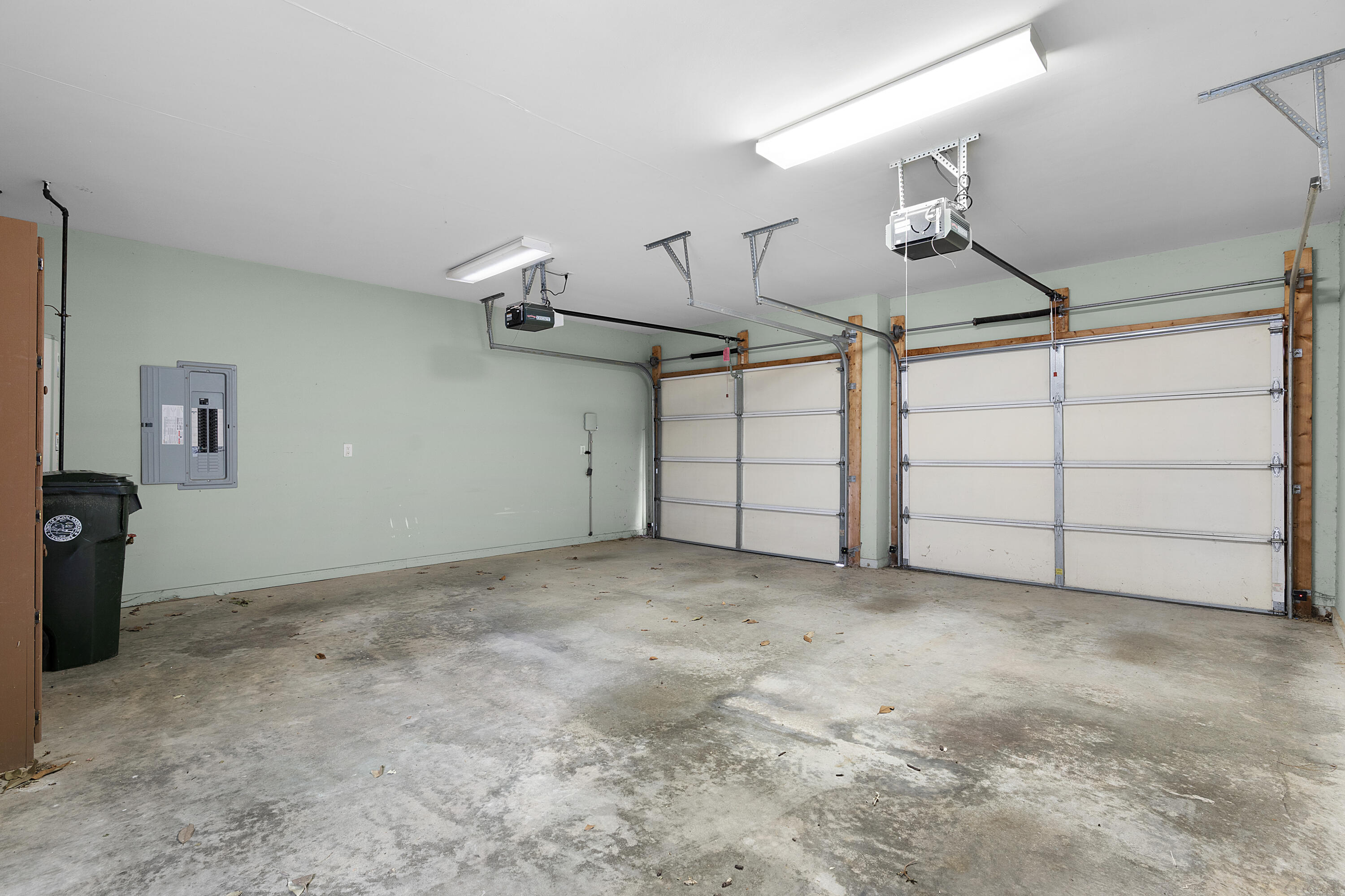 1050 Candlewick Court