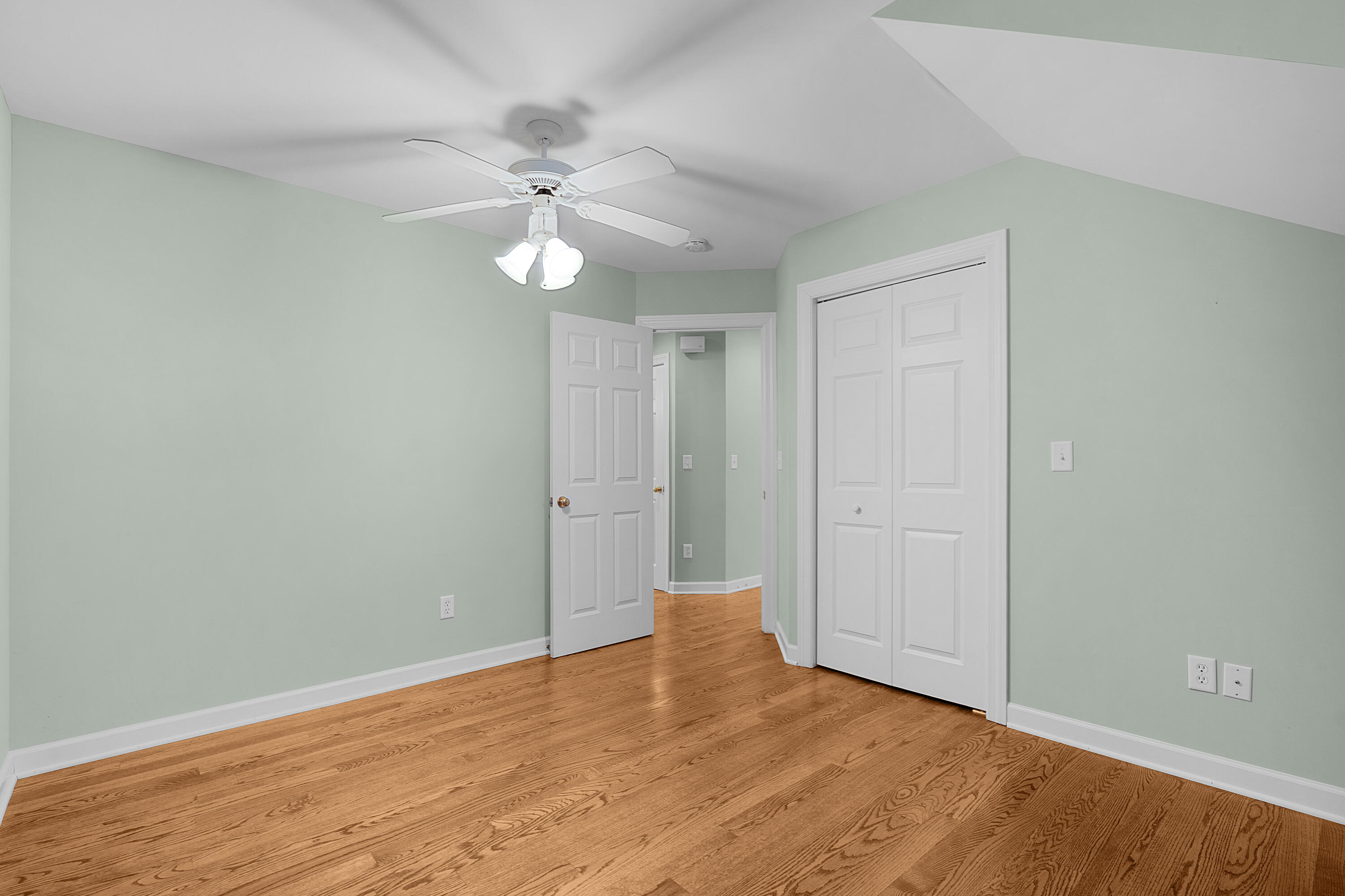 1050 Candlewick Court