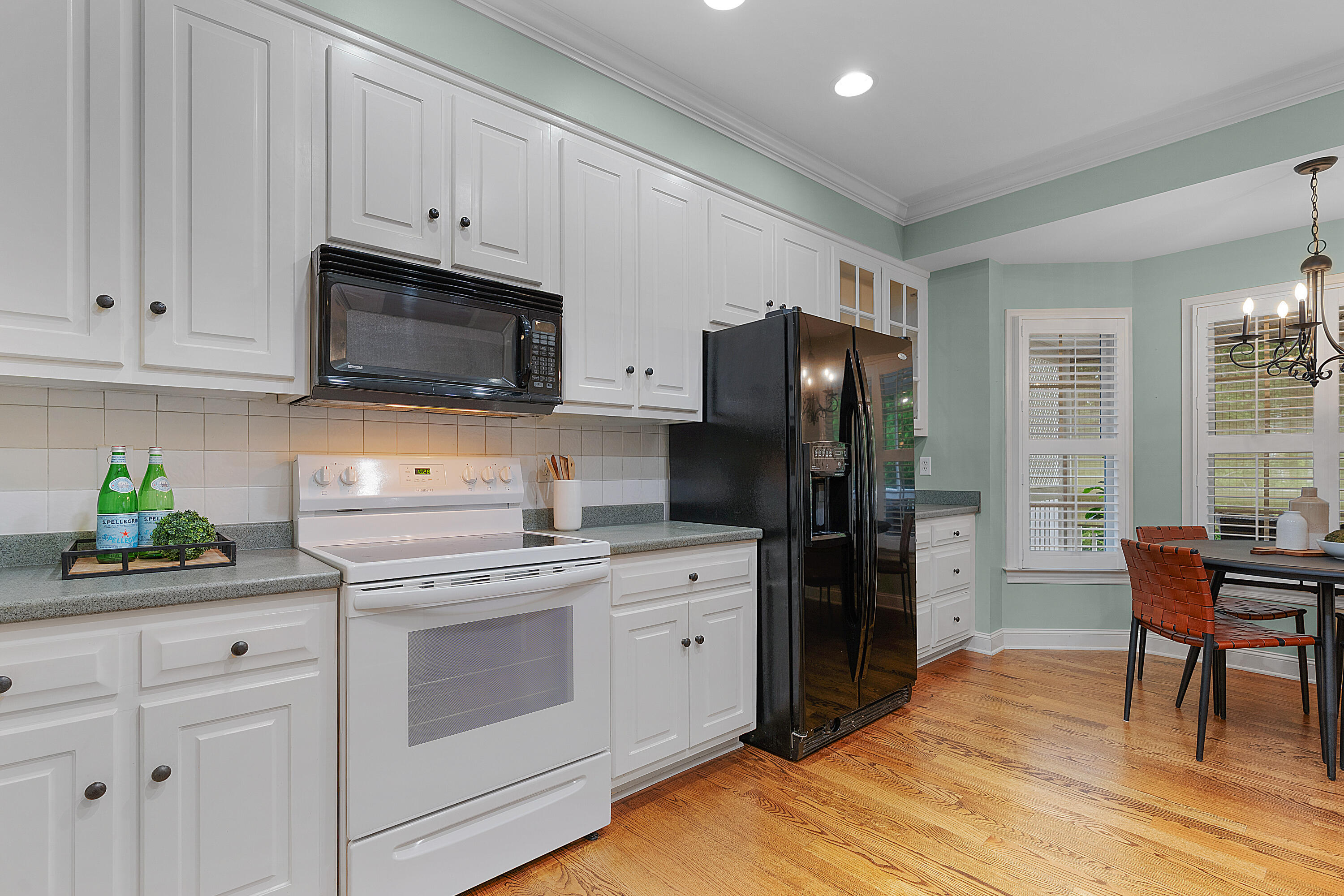 1050 Candlewick Court